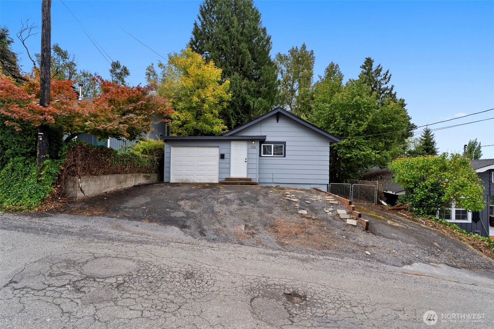 1102 Cowlitz Way — photo