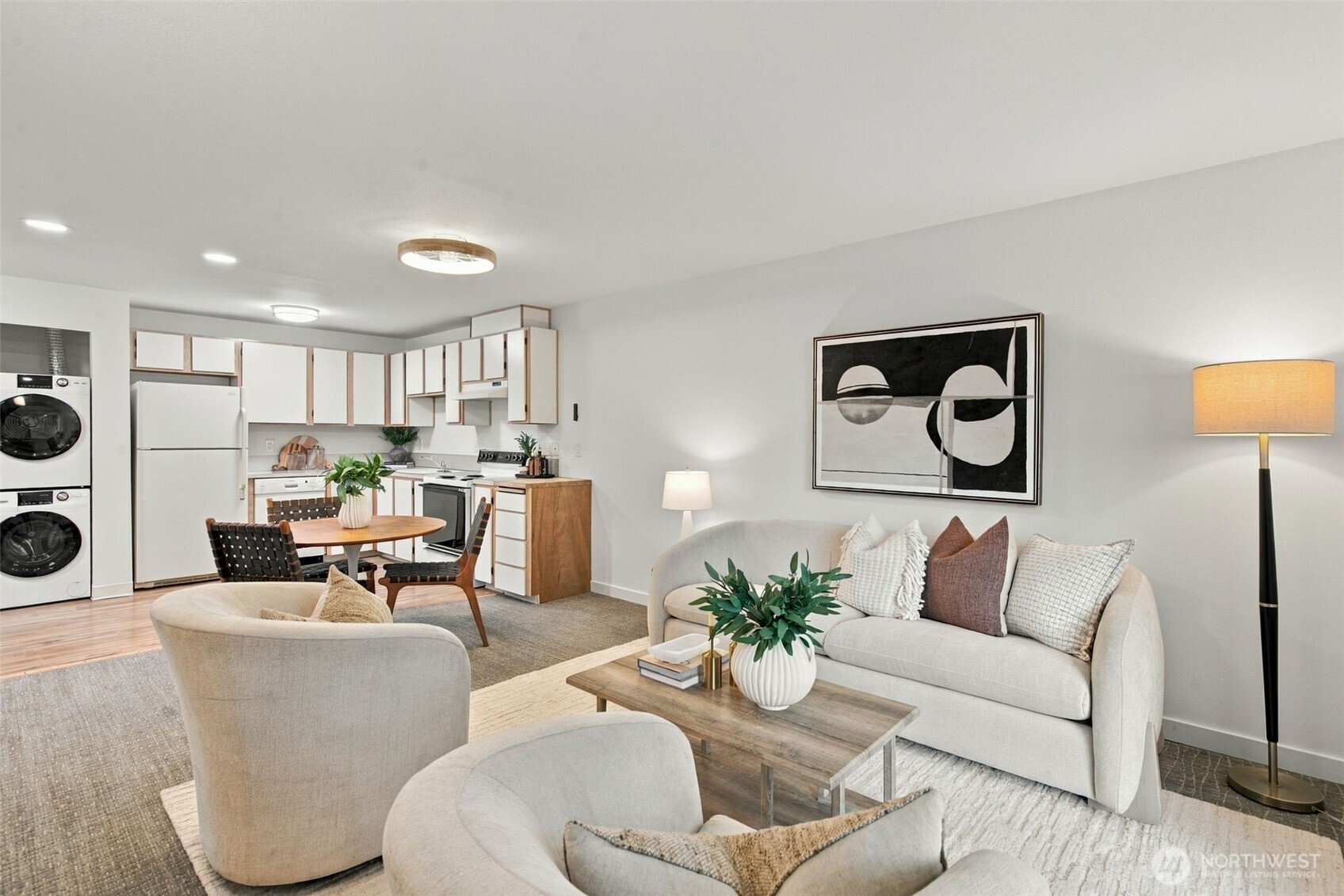 5225 50th Avenue NE #204 — photo