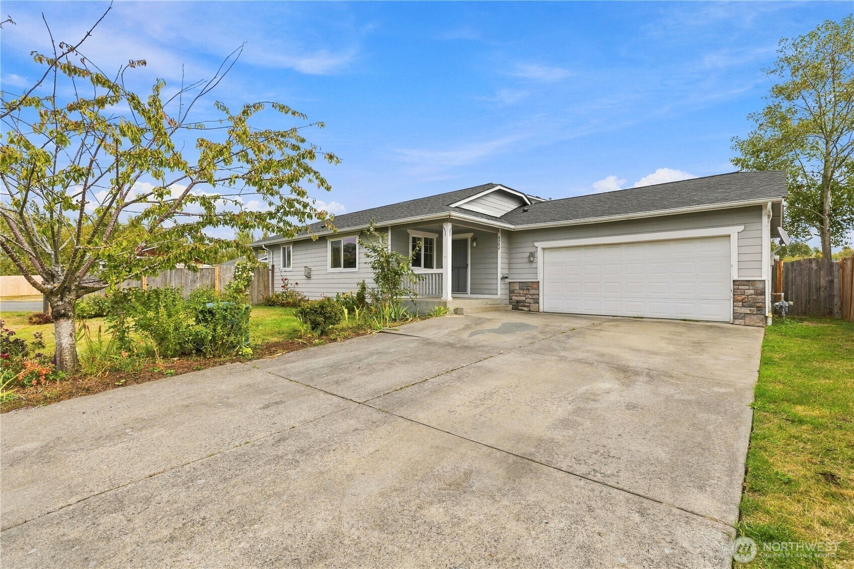 4744 Sandcastle Drive — photo