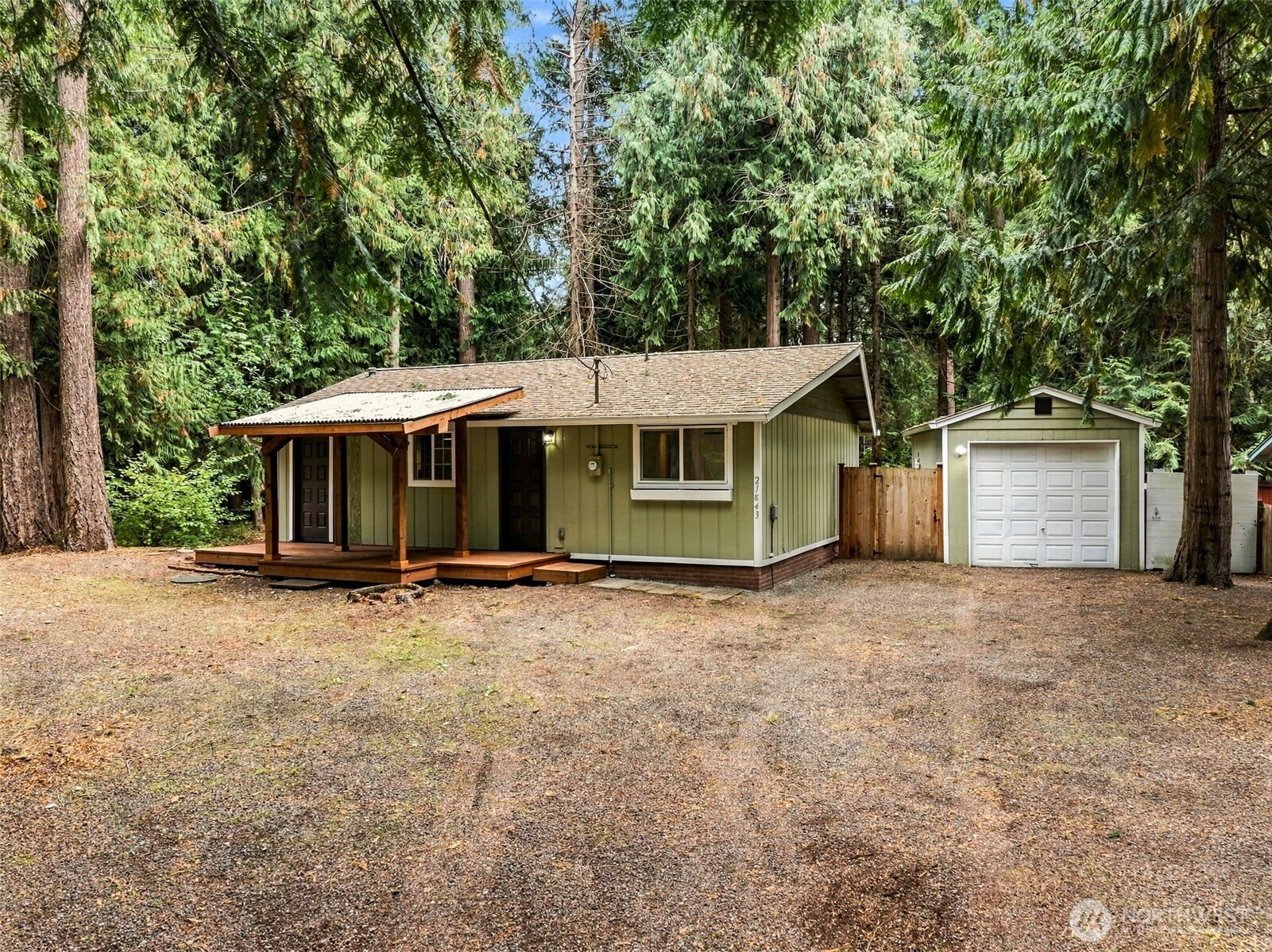 21843 Crest Lane SE — photo
