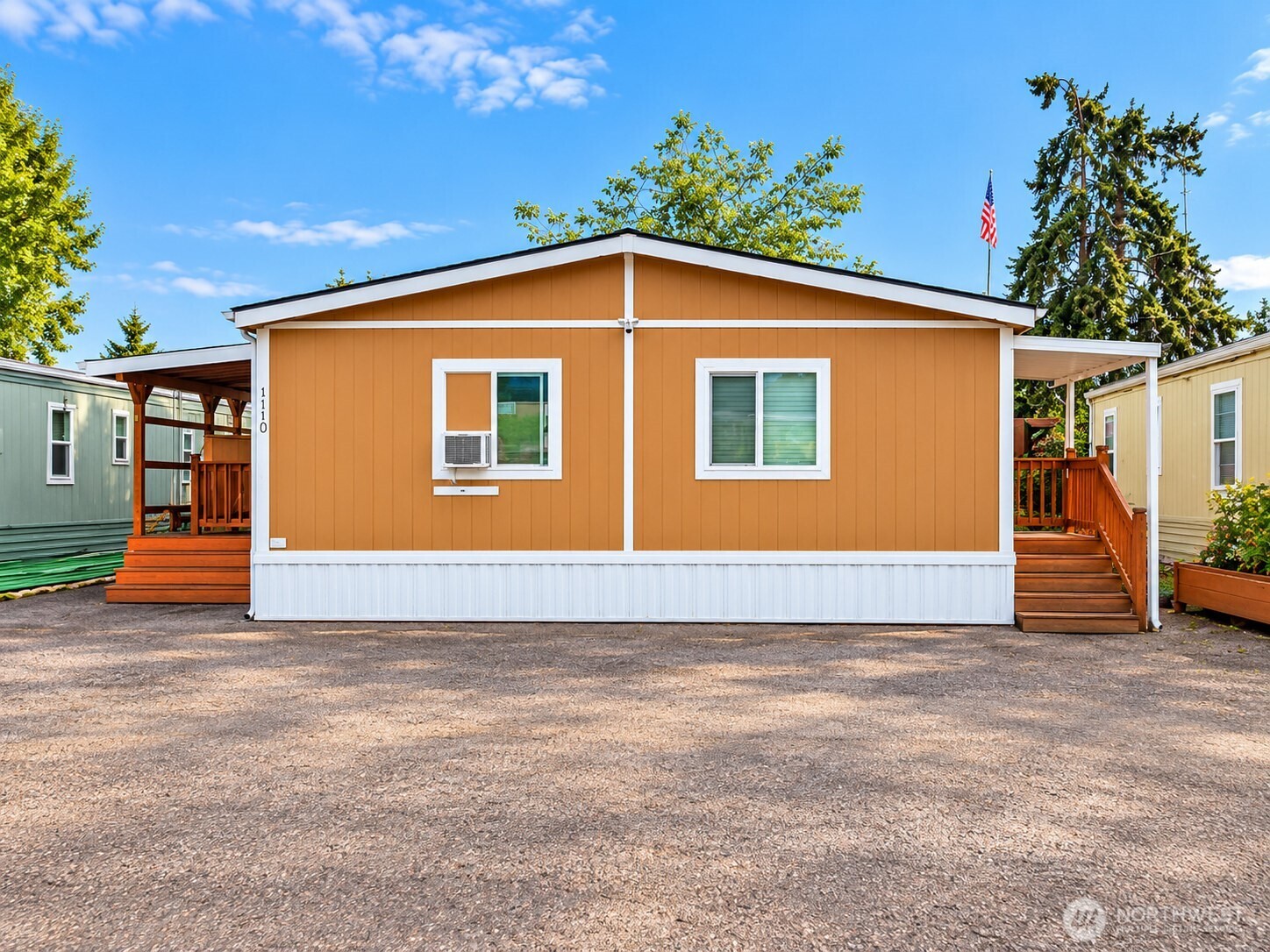 1110 Coweeman Lane — photo