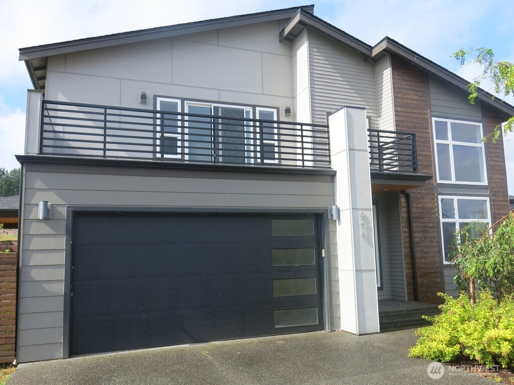 6219 Fernridge Court — photo