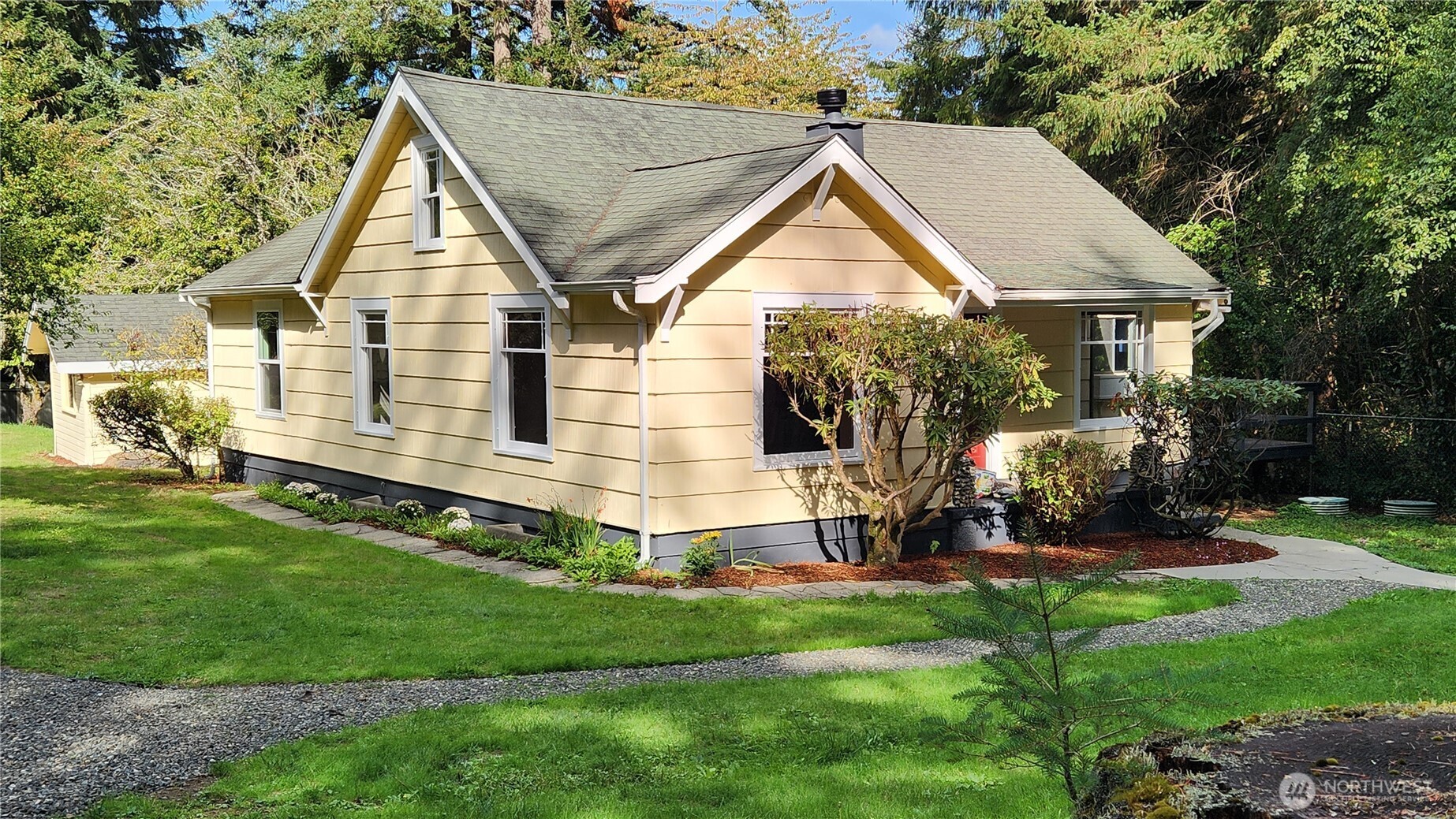 1758 NE Jacobson Road — photo