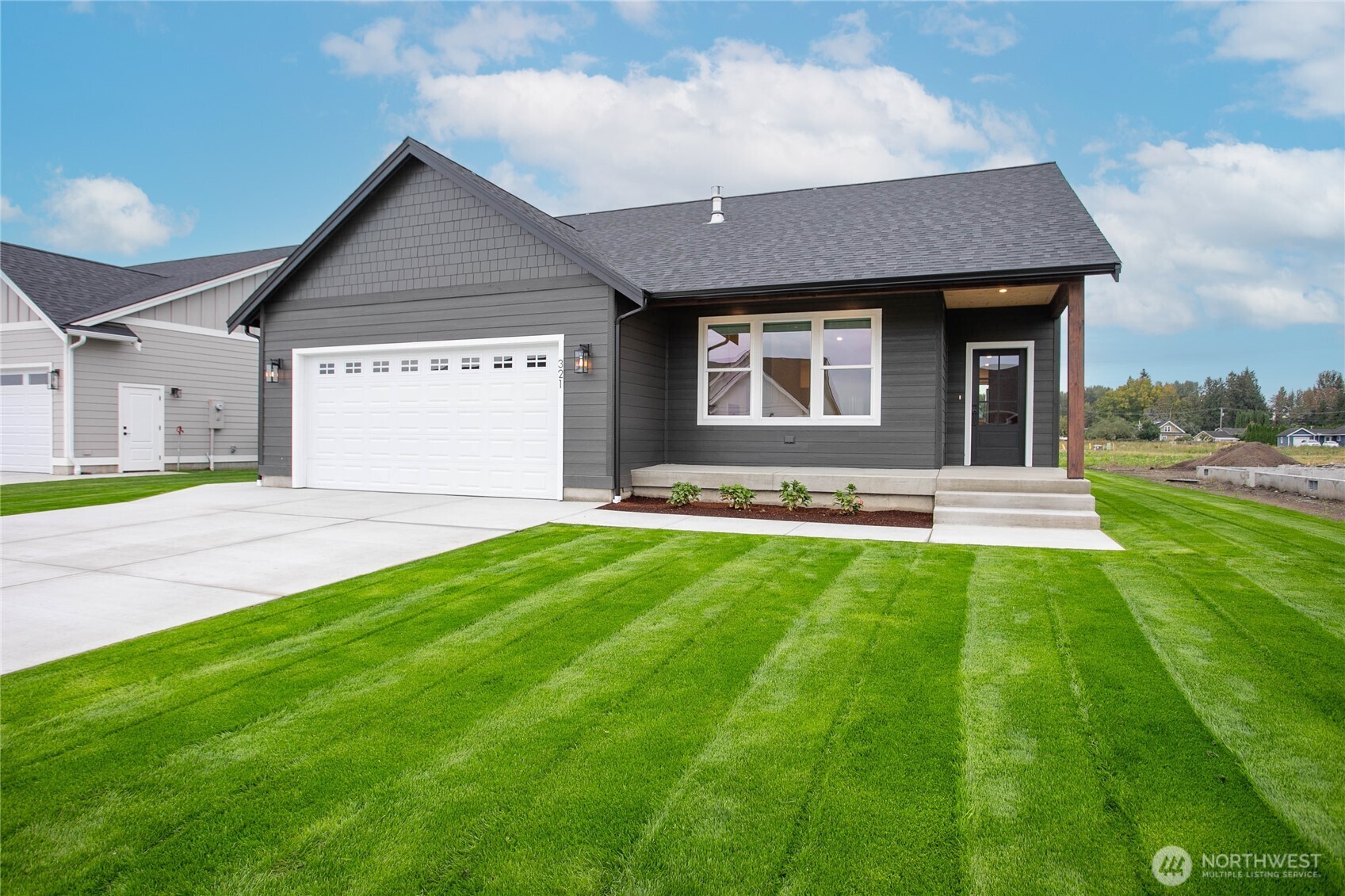 321 W 3rd Street, Everson, WA 98247 — photo 2