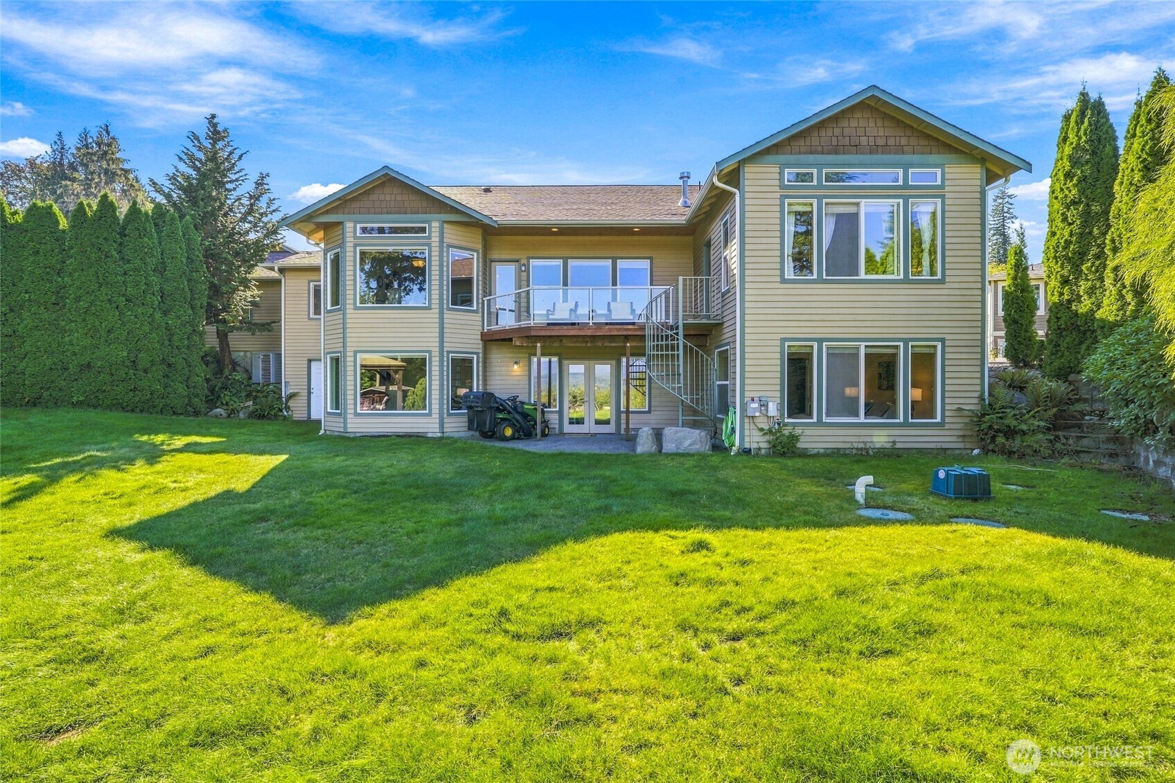 7707 213th Avenue SE — photo