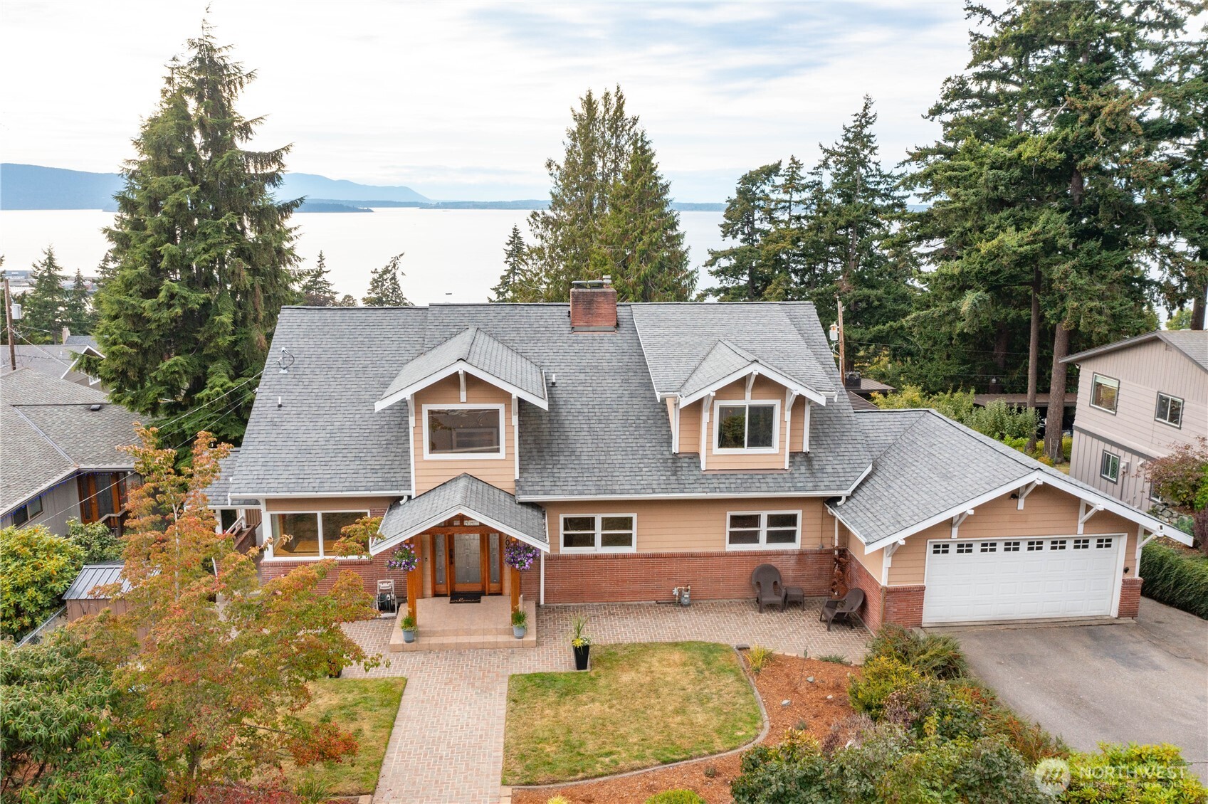 708 Highland Drive — photo