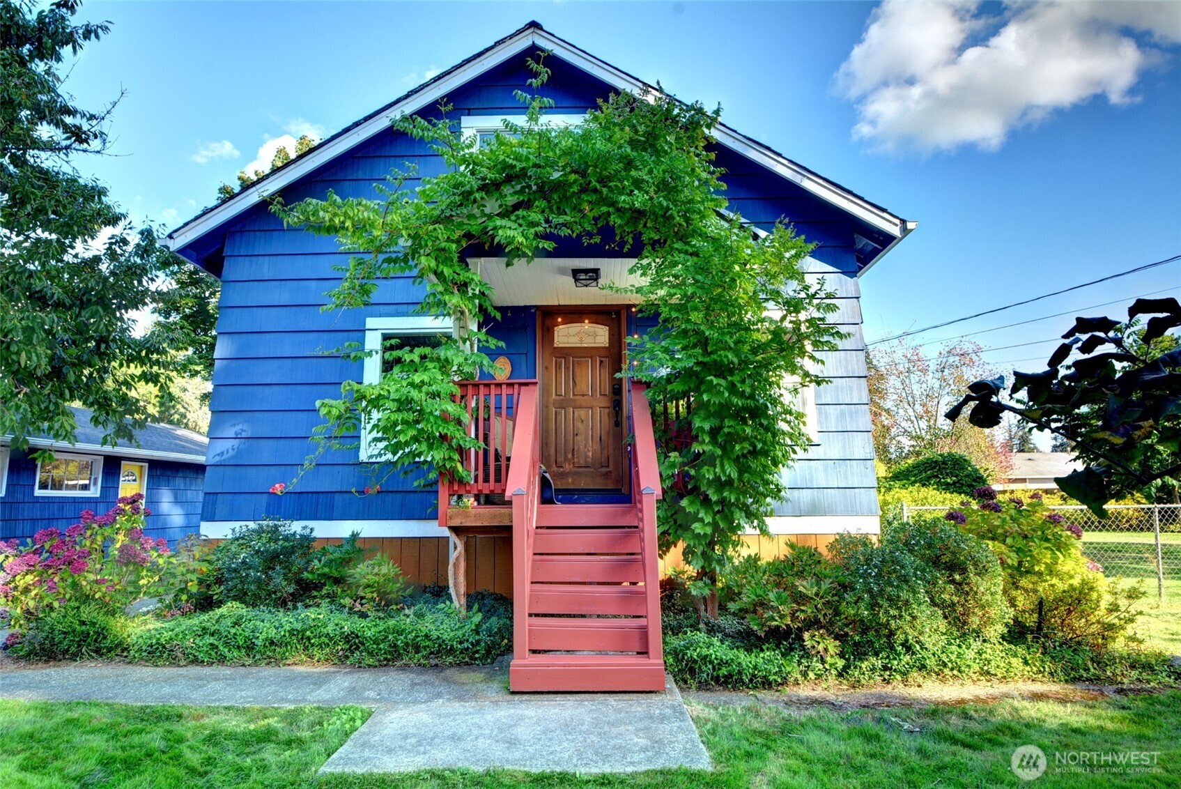 12025 44th Drive NE — photo