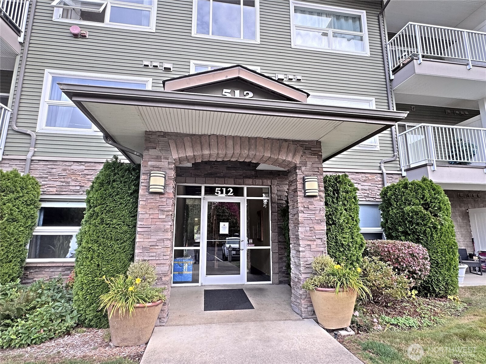 512 Darby Drive #113 — photo