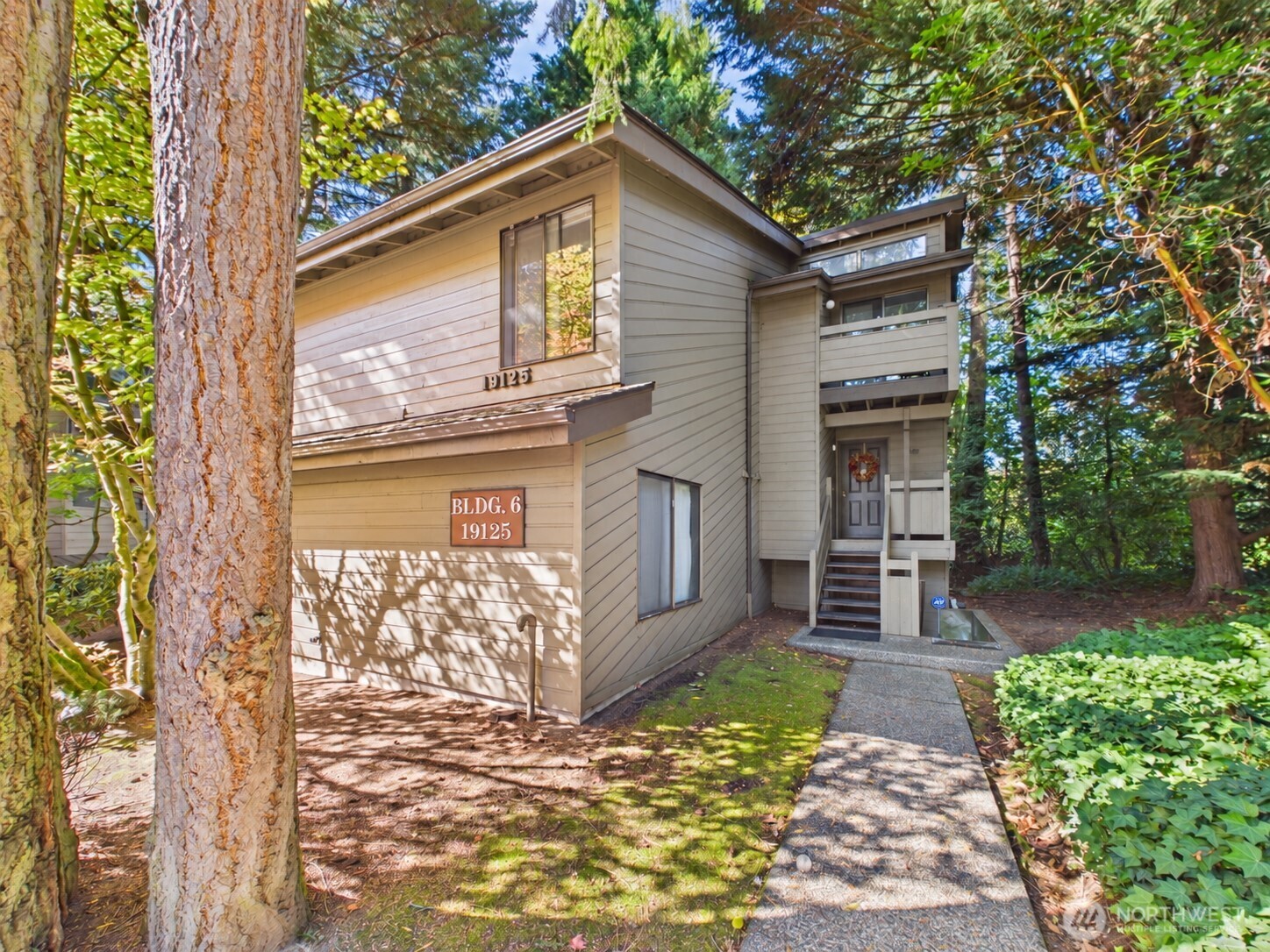 19125 Ballinger Way NE #202 — photo