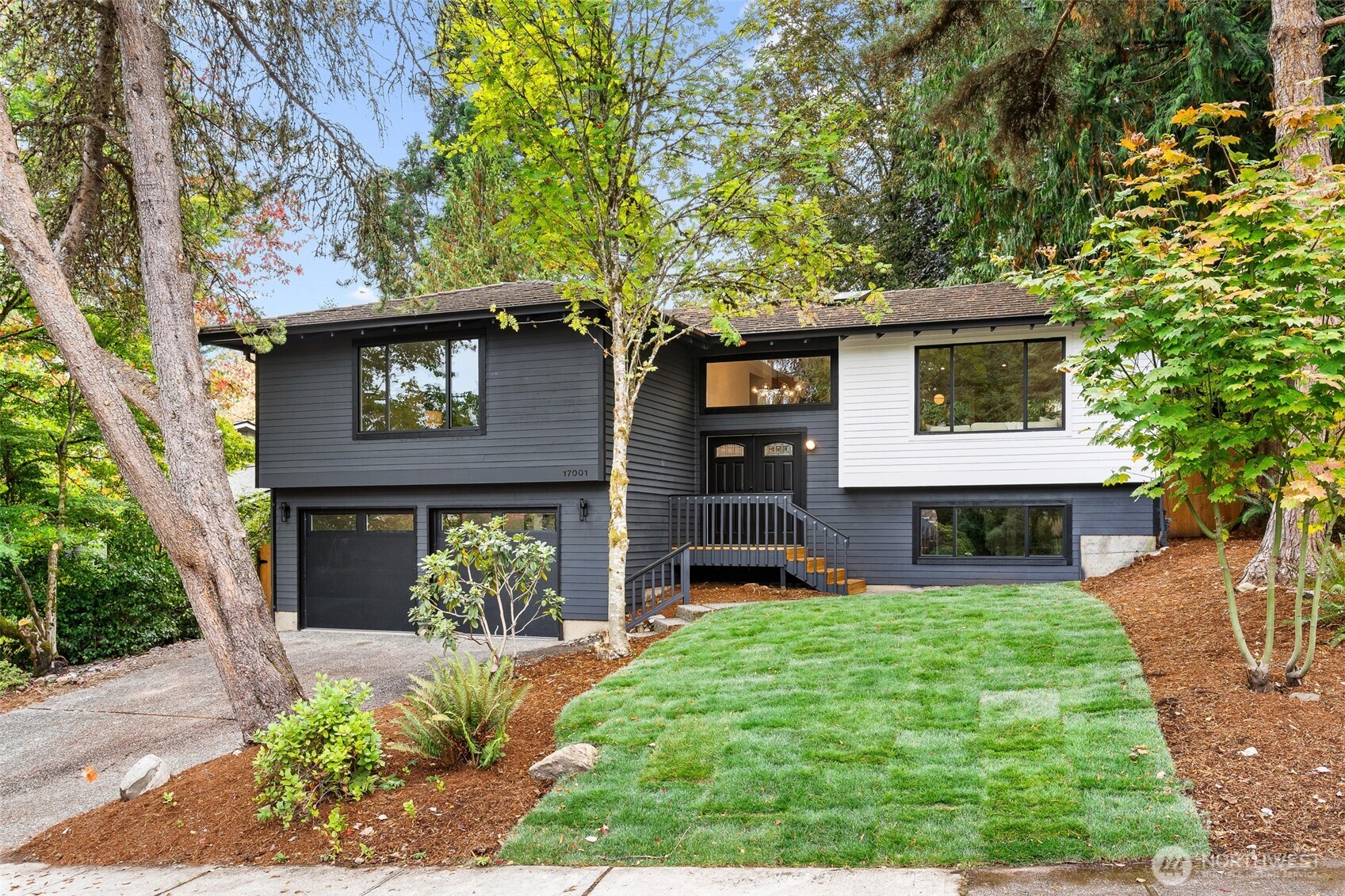 17001 NE 35th Street — photo