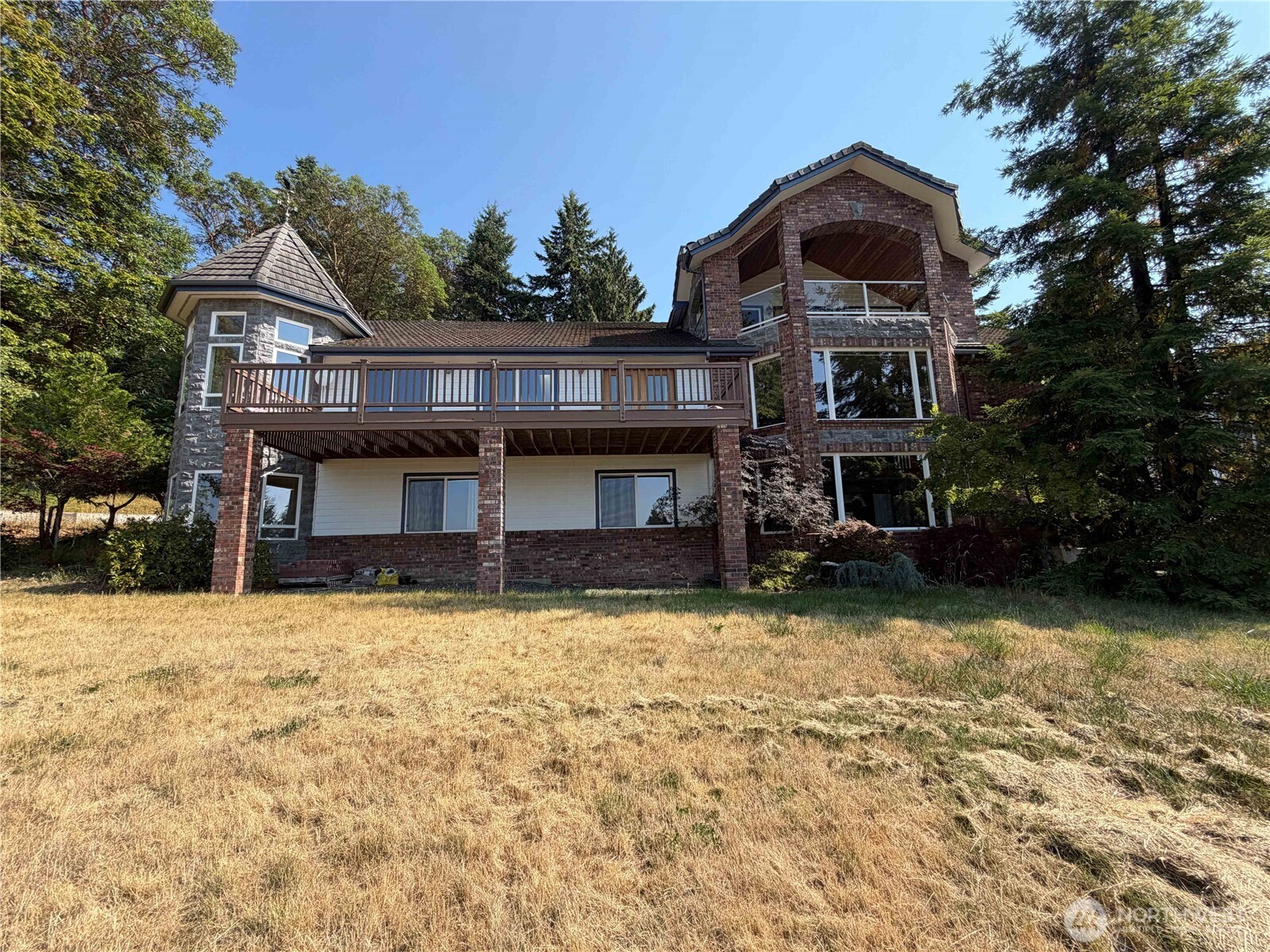 811 Fox Hollow Road — photo