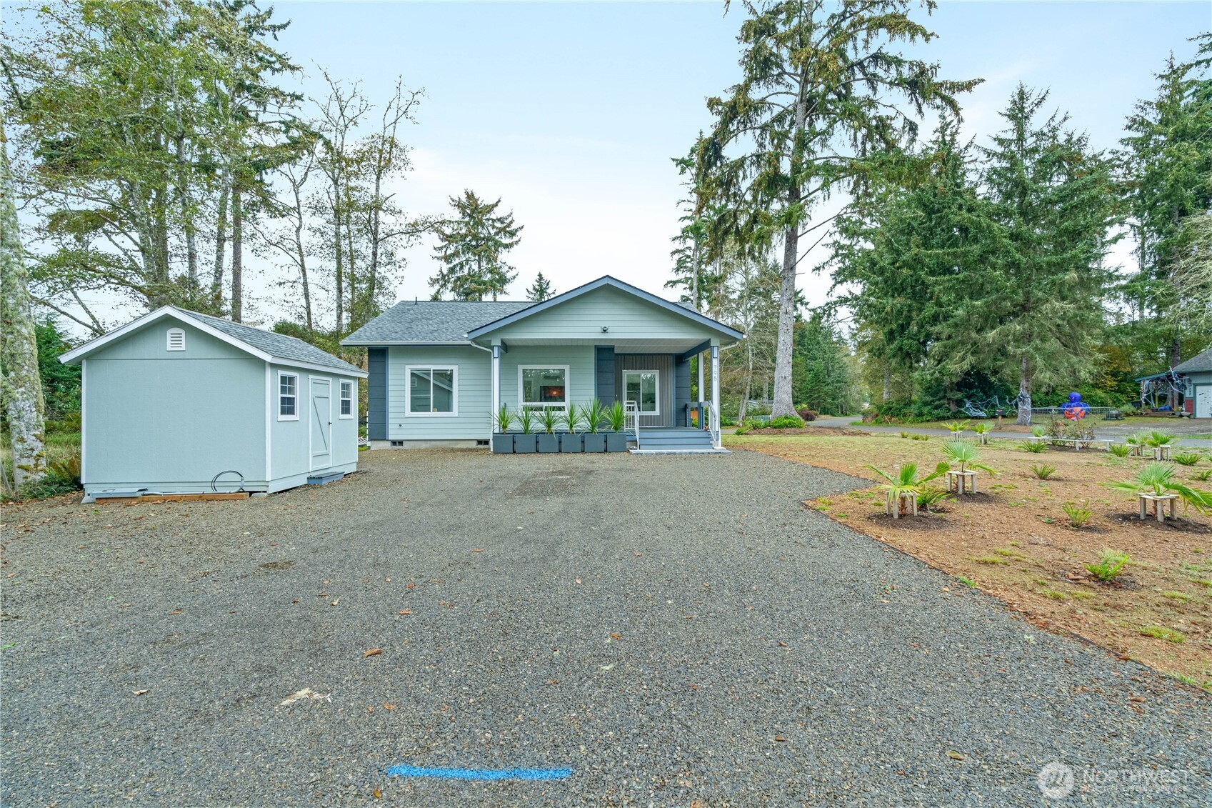 795 Wakina Loop SE — photo