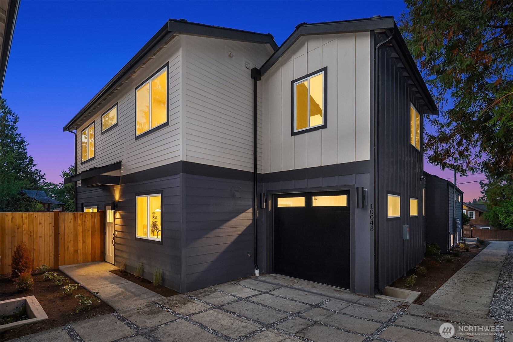 10043 NE 38th Ave — photo
