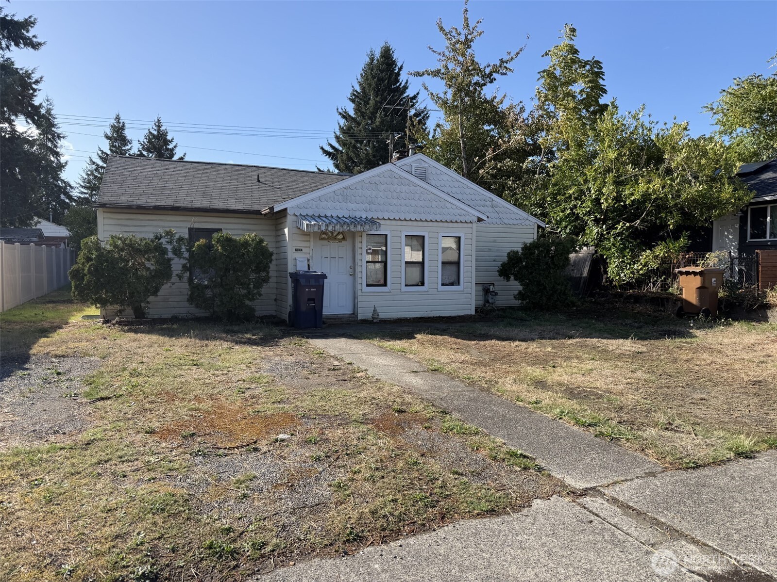 6044 S Oakes Street — photo