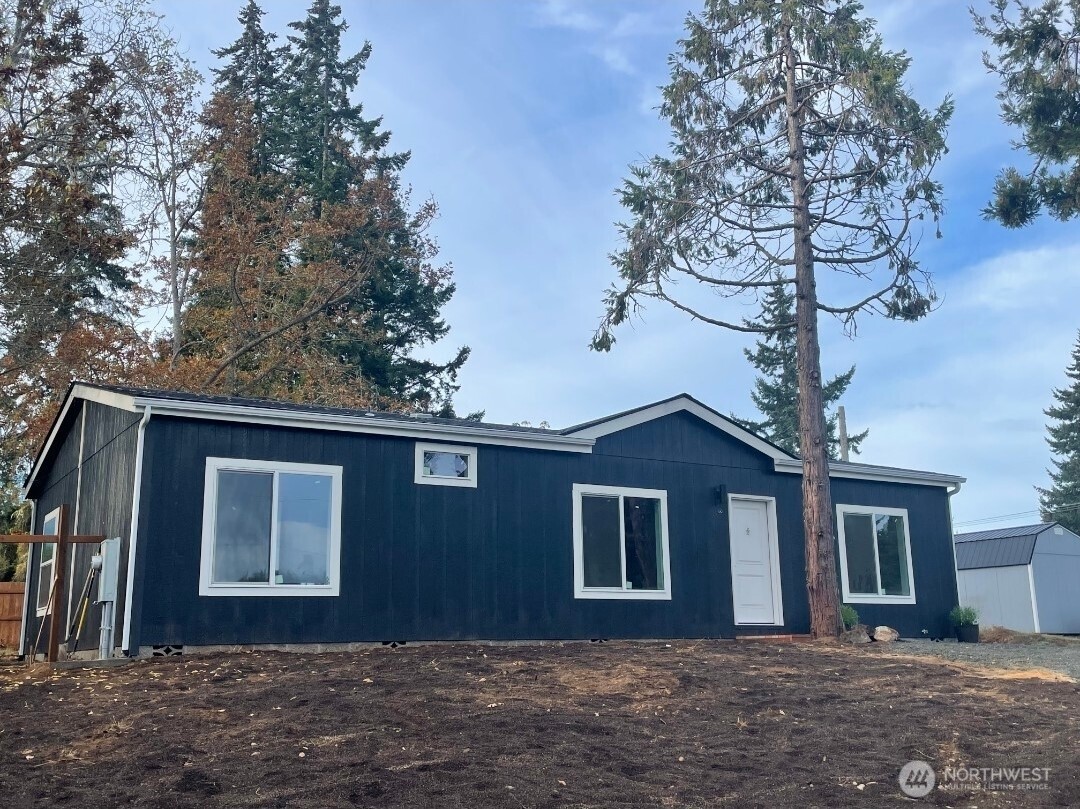 1126 W Lauridsen — photo