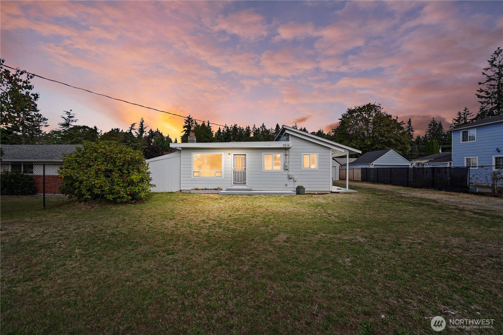 9015 Forest Ave SW — photo