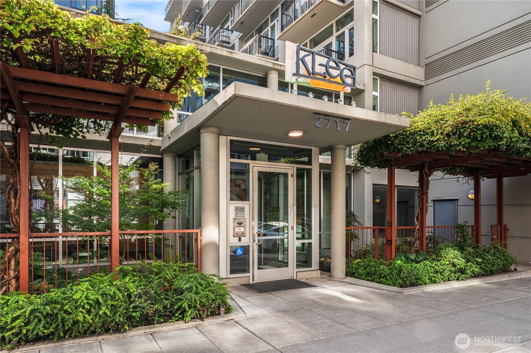 2717 Western Avenue #8014 — photo