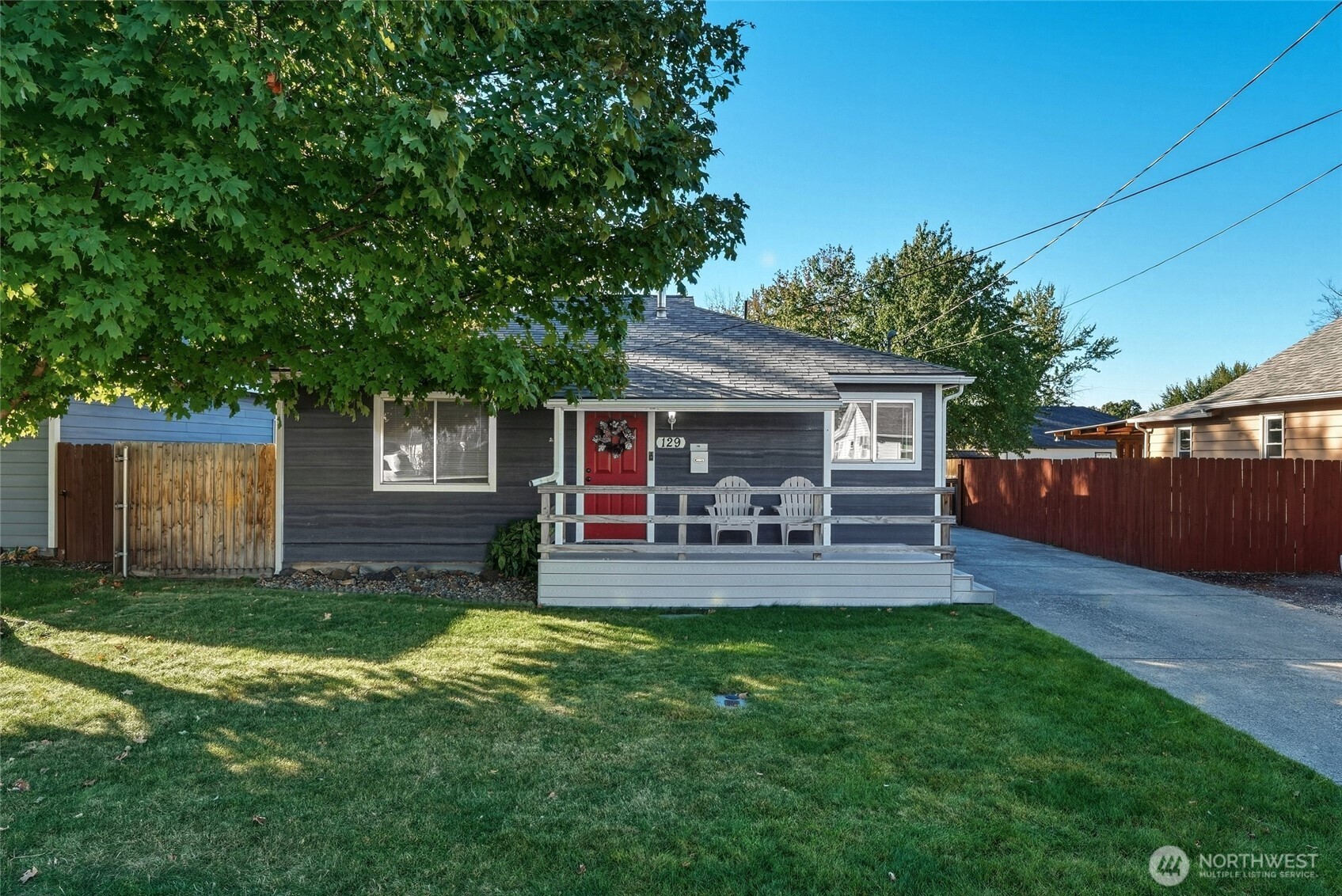 129 Kenneth Street — photo