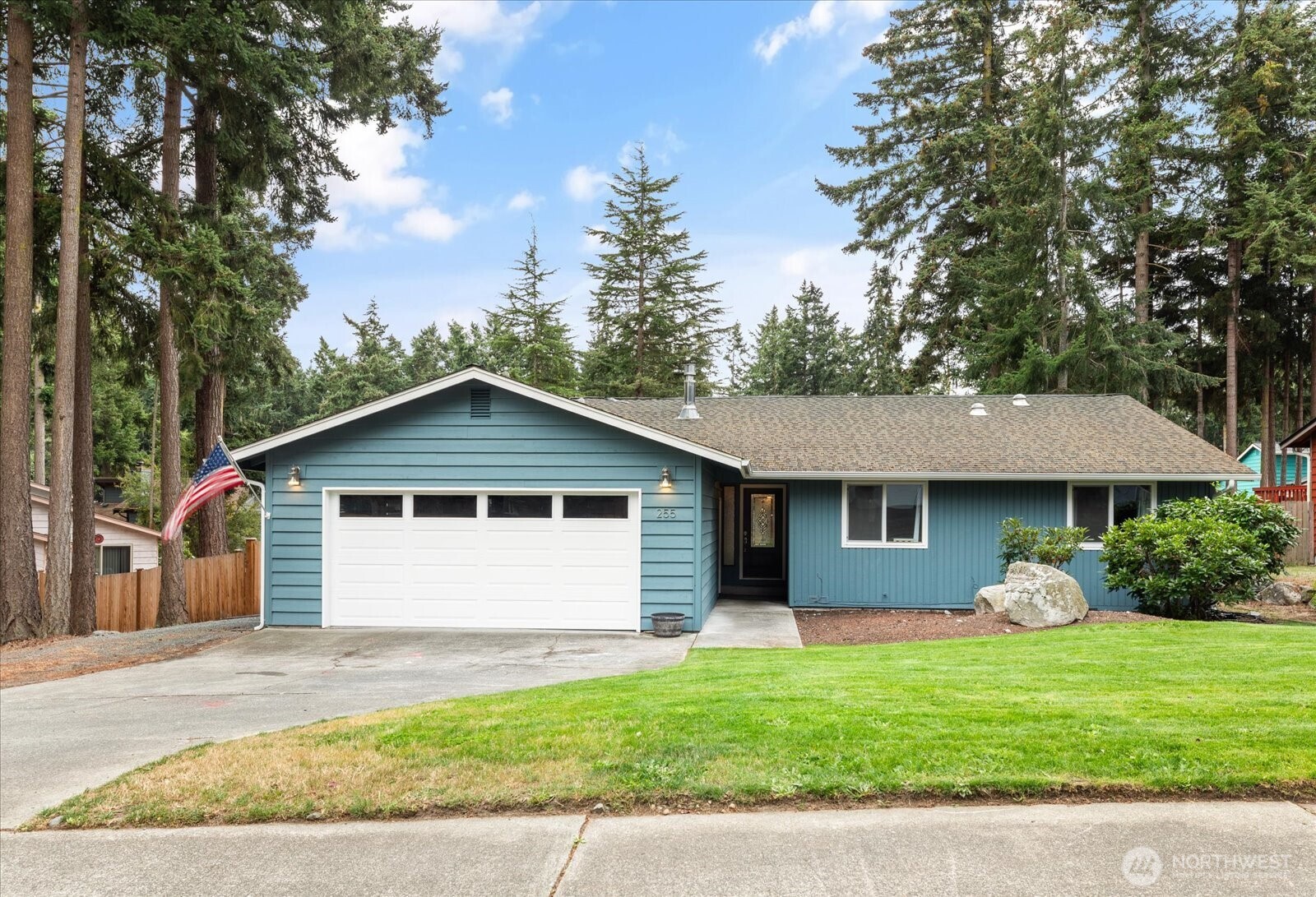 255 NW Columbia Drive — photo
