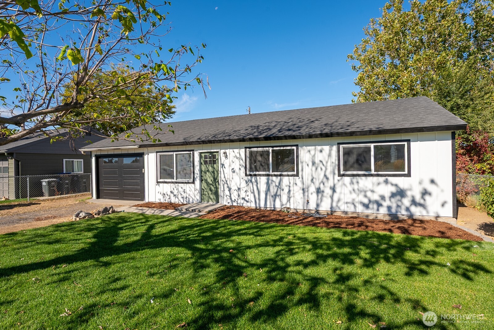 710 S Hawthorne Drive — photo