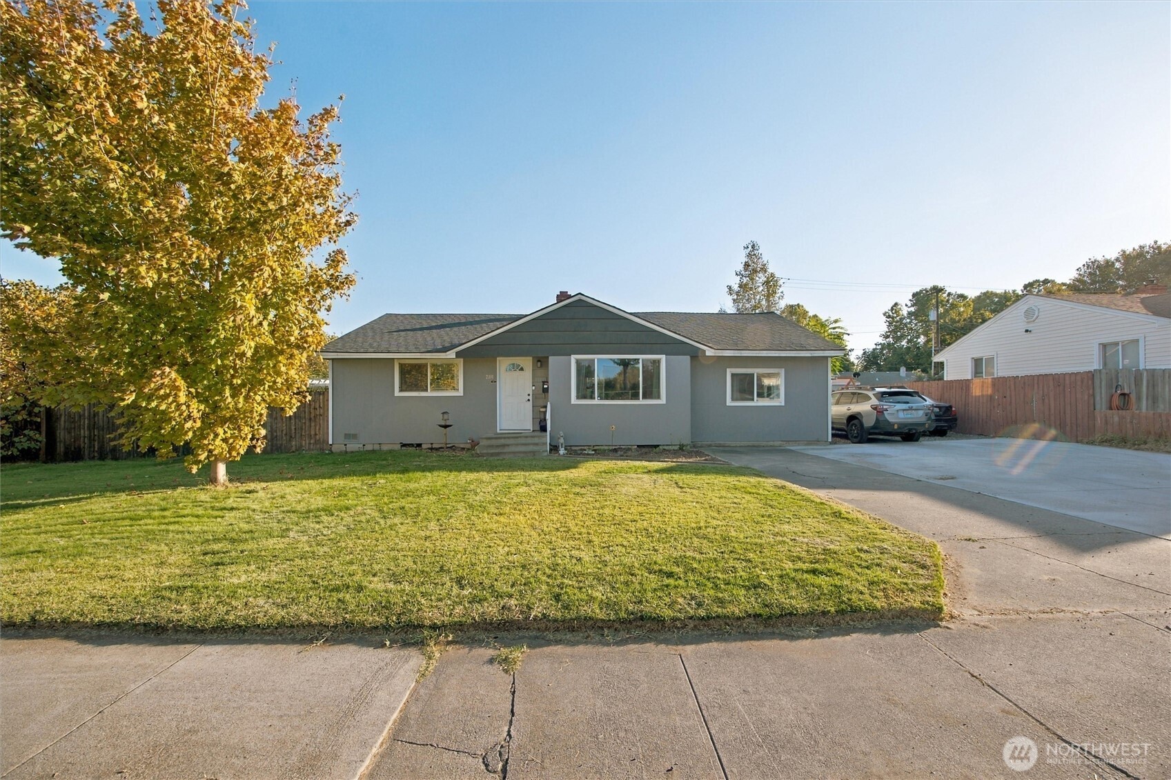 2101 W Kennewick Avenue — photo