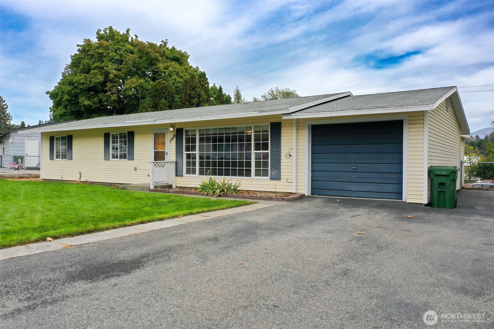 706 Sunrise Drive — photo