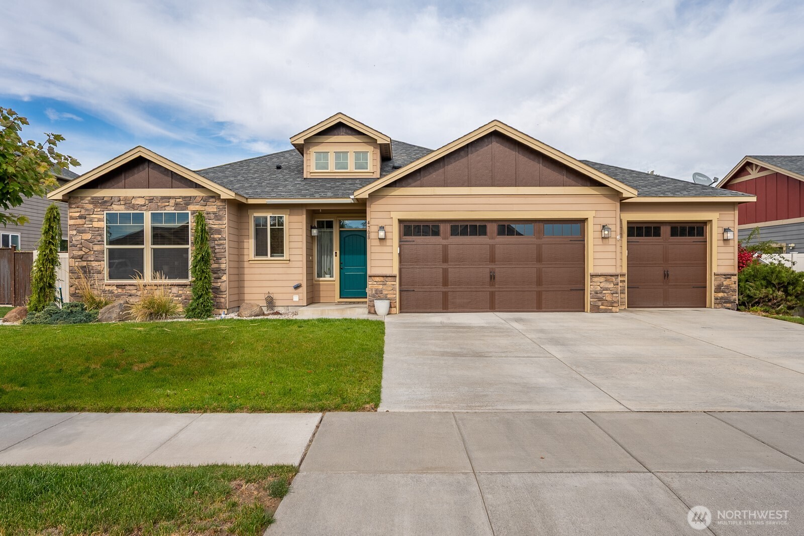 4708 W Warbler Street — photo