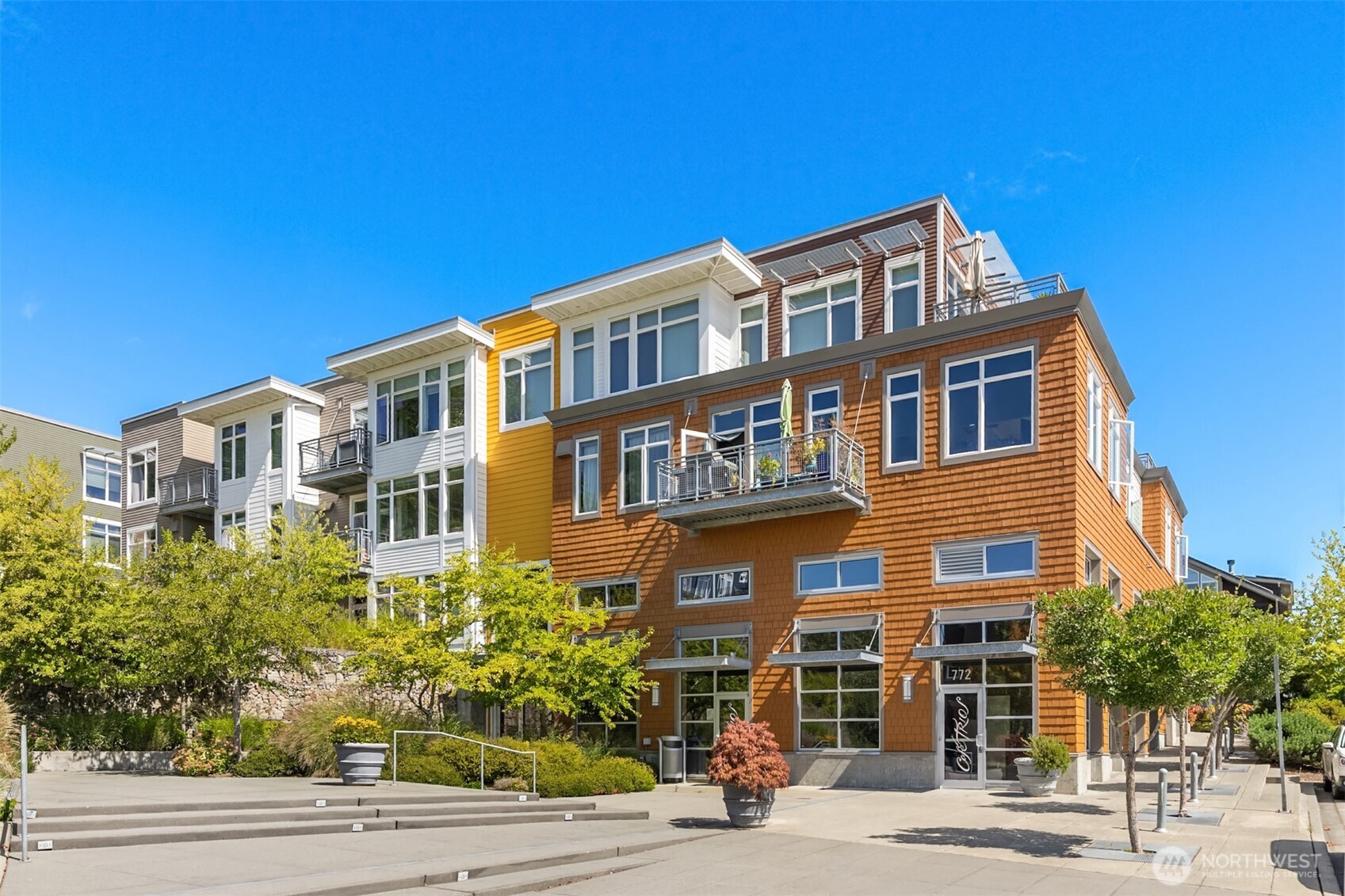 125 Ferncliff Avenue NE #E242 — photo