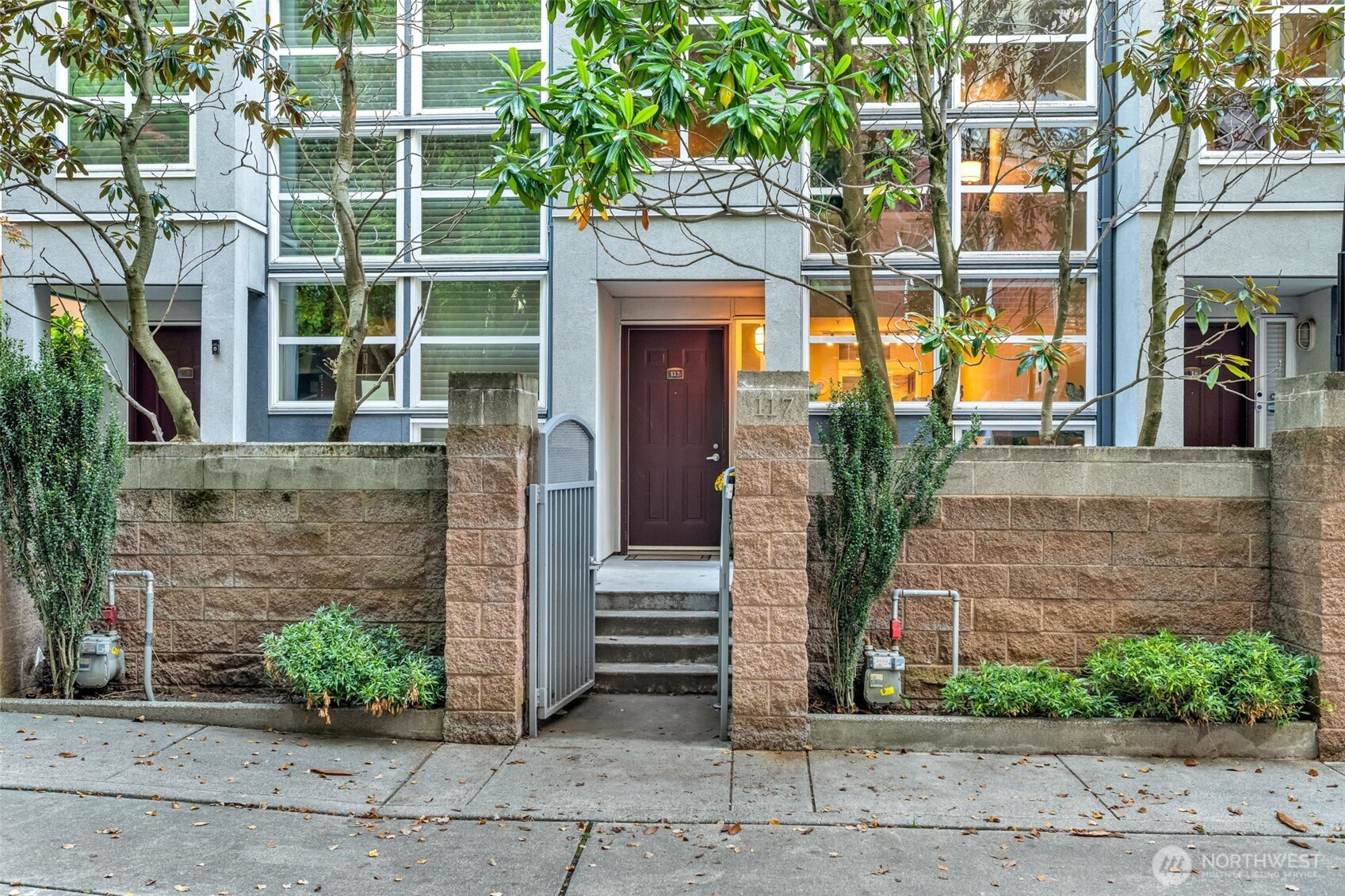 10042 Main Street #117 — photo