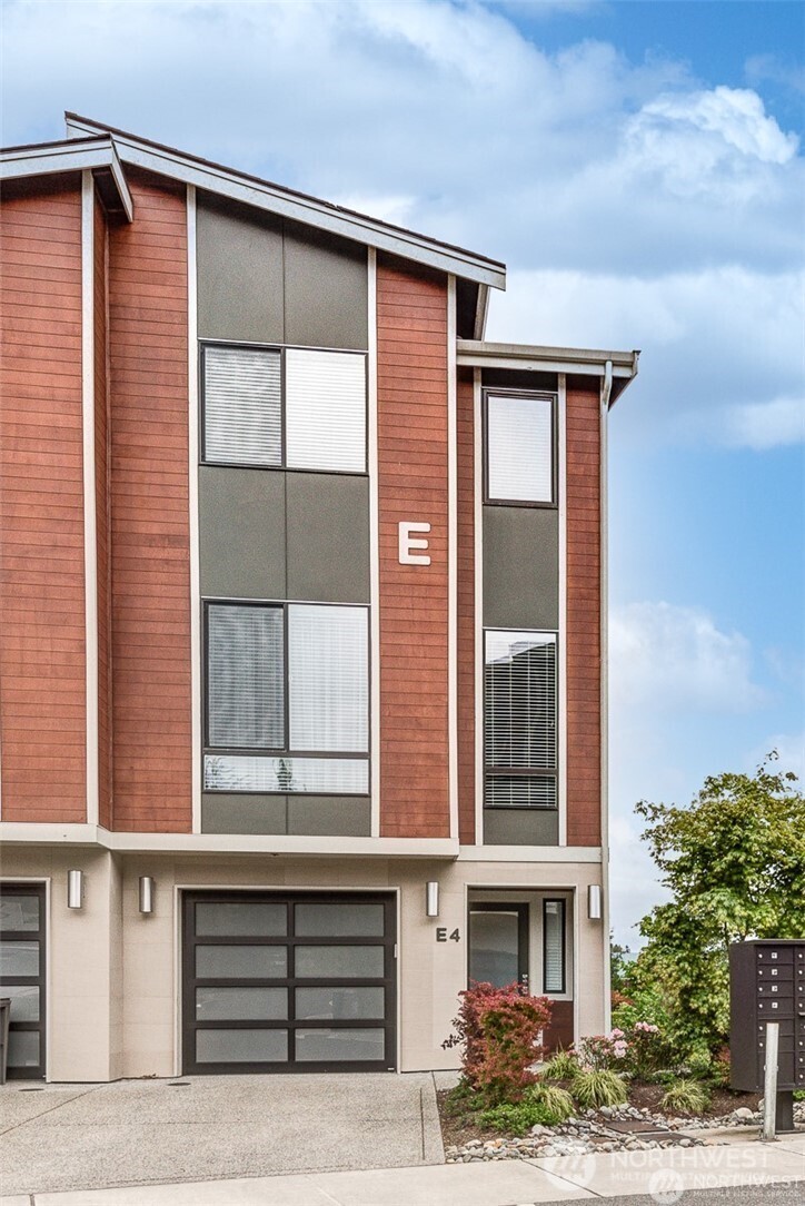 16021 Manor Way #E4 — photo