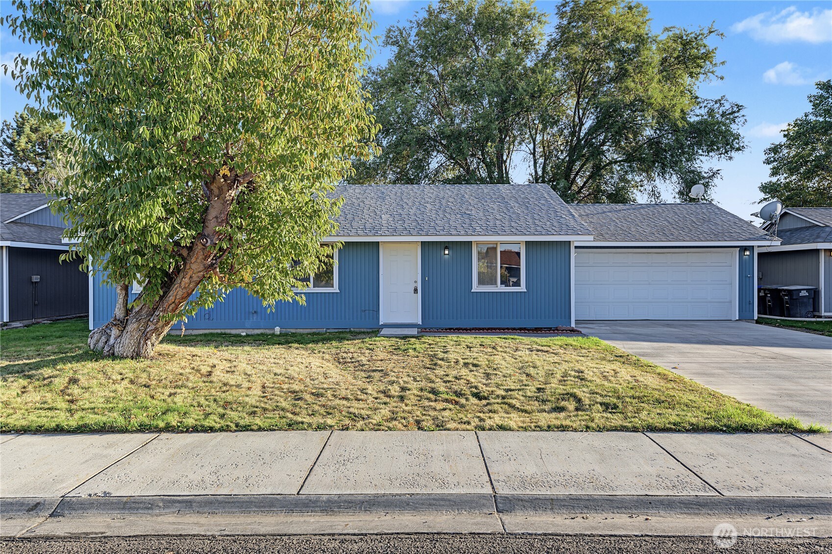 1016 E Hayden Drive — photo