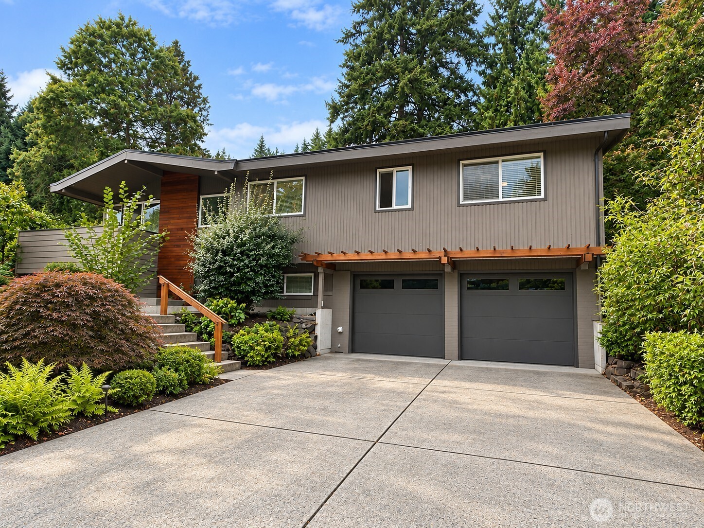 401 109th Avenue SE — photo