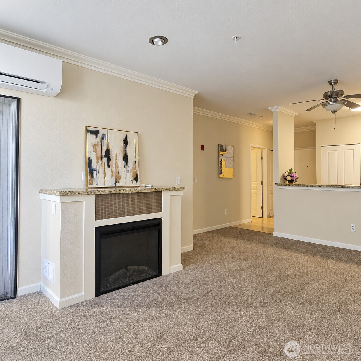 225 Logan Avenue S #106 — photo