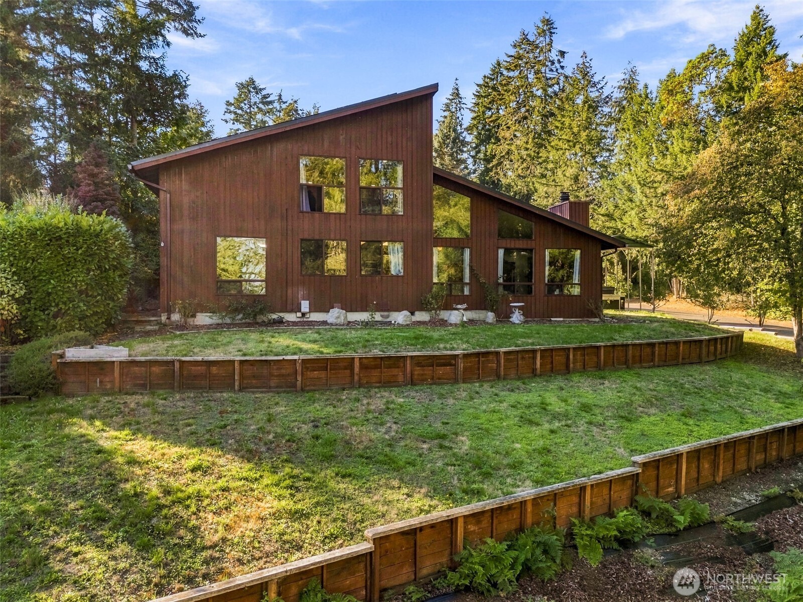 2843 Nisqually View Loop NE — photo