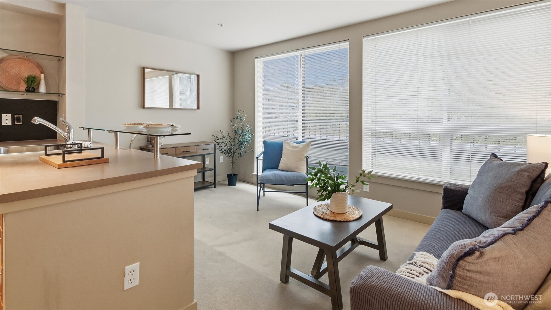 1420 E Pine Street #E606, Seattle, WA 98122 — photo 2