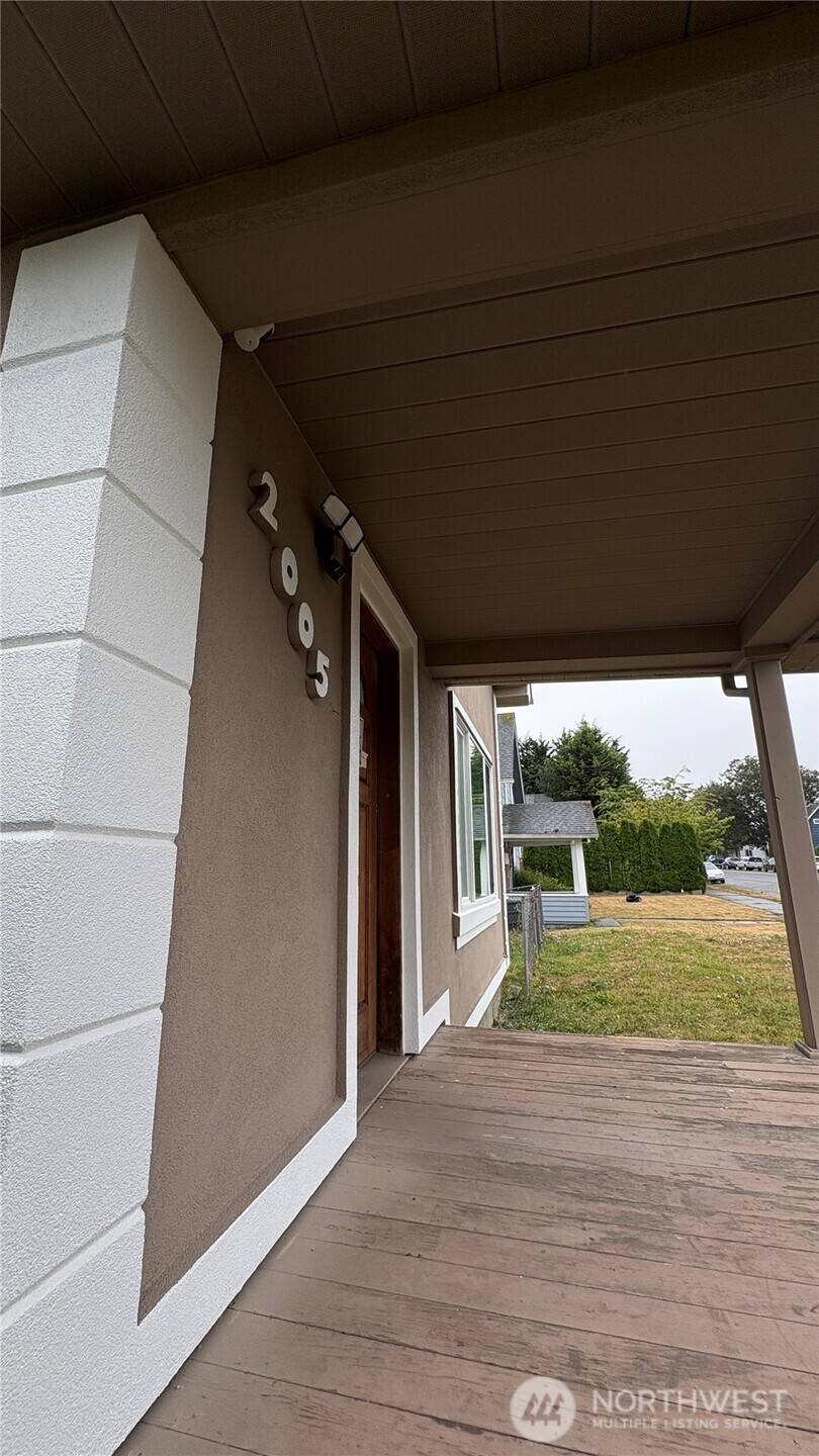2005 Rockefeller, Everett, WA 98201 — photo 2