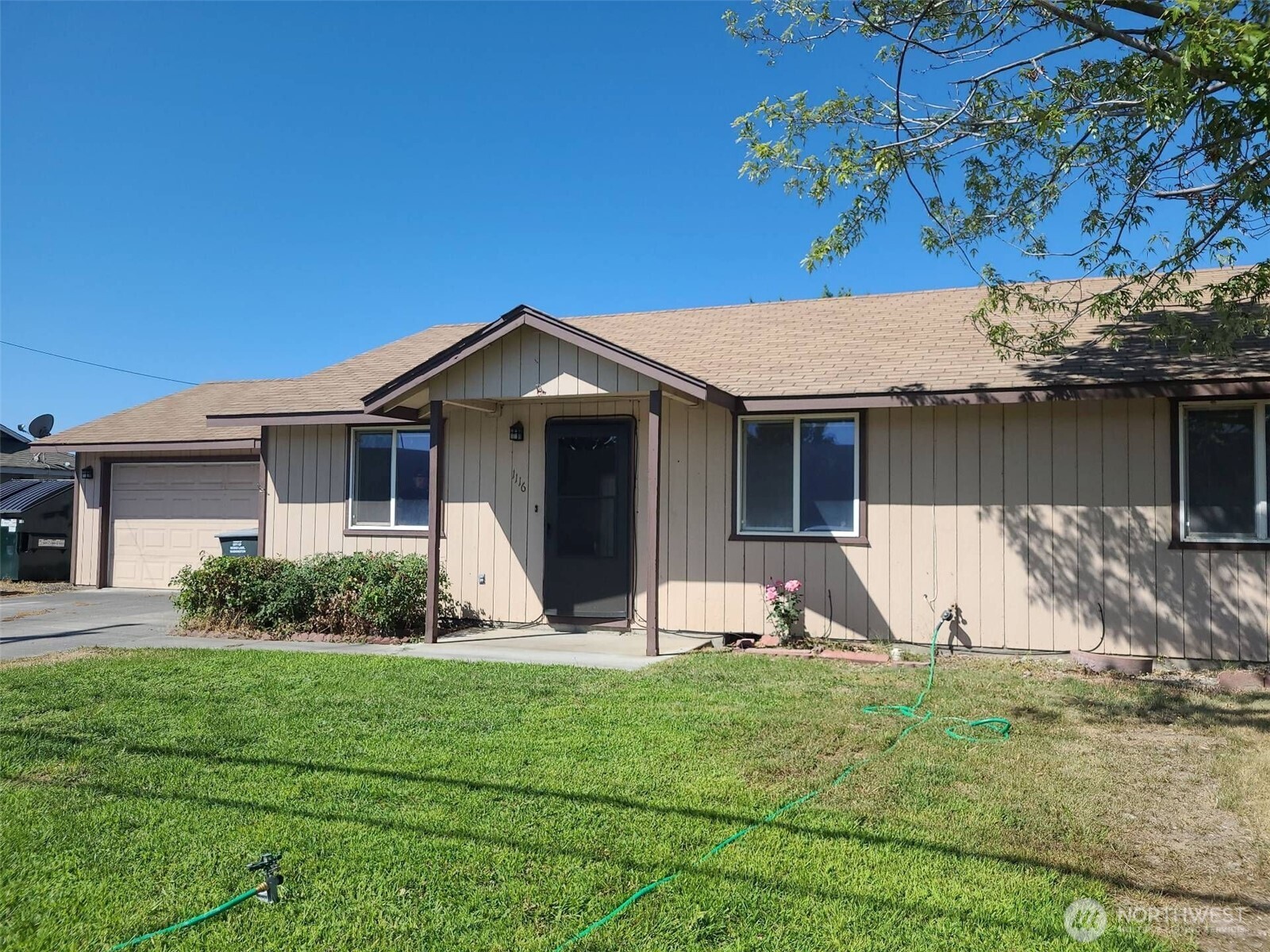 1116 Clover Drive — photo