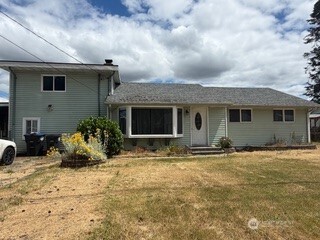 1118 Whisler Street NE — photo