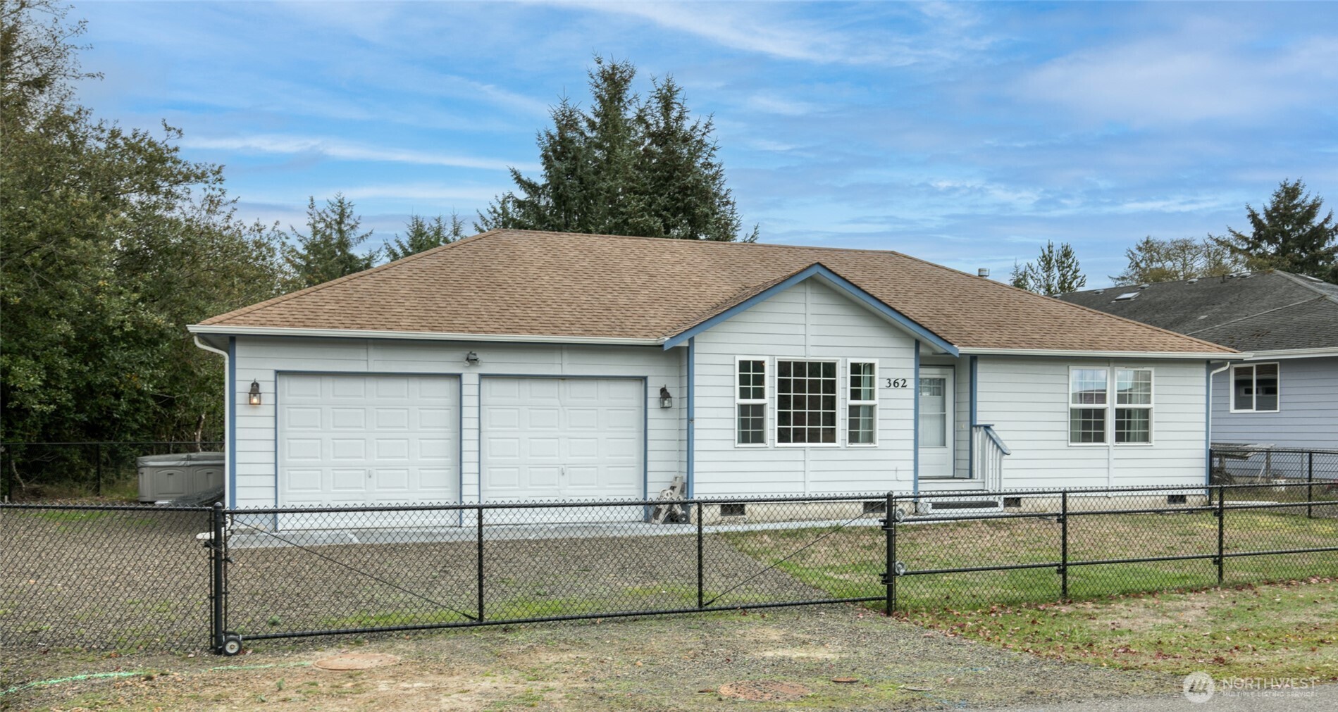 362 Lake Bay Loop SE — photo