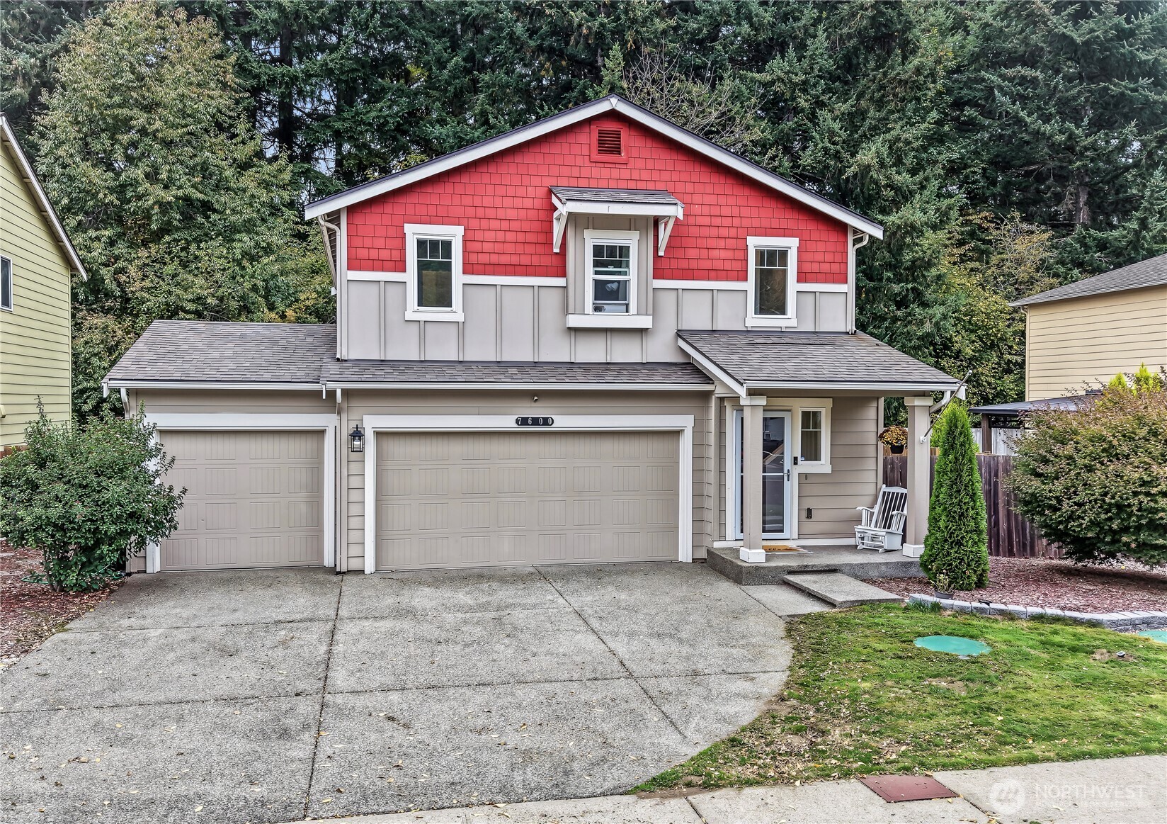 7600 Brianna Court SE — photo