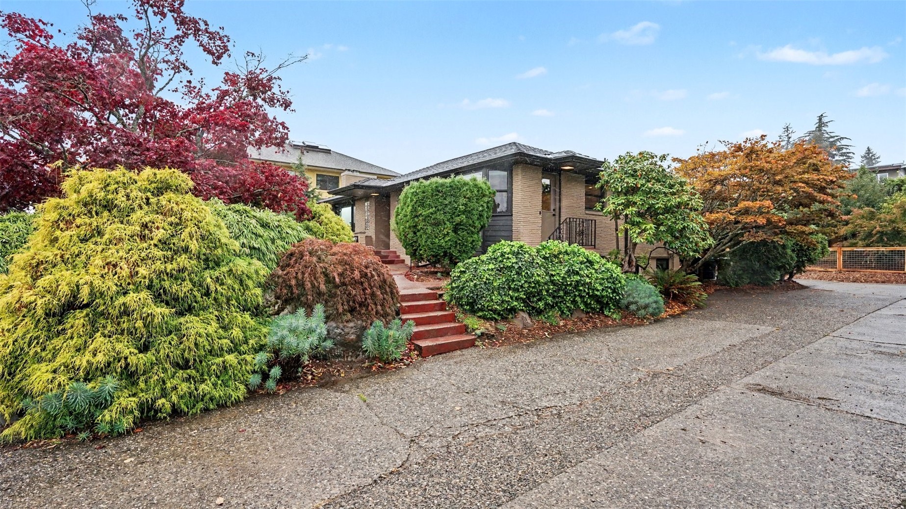 10680 Marine View Drive SW — photo