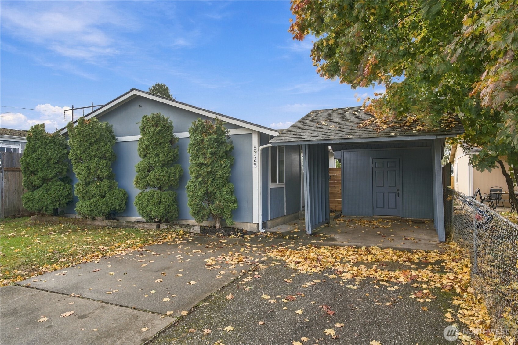 8728 13th Place NE — photo