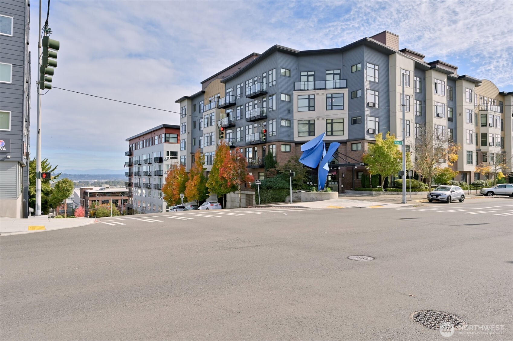 1501 Tacoma Avenue S #417 — photo