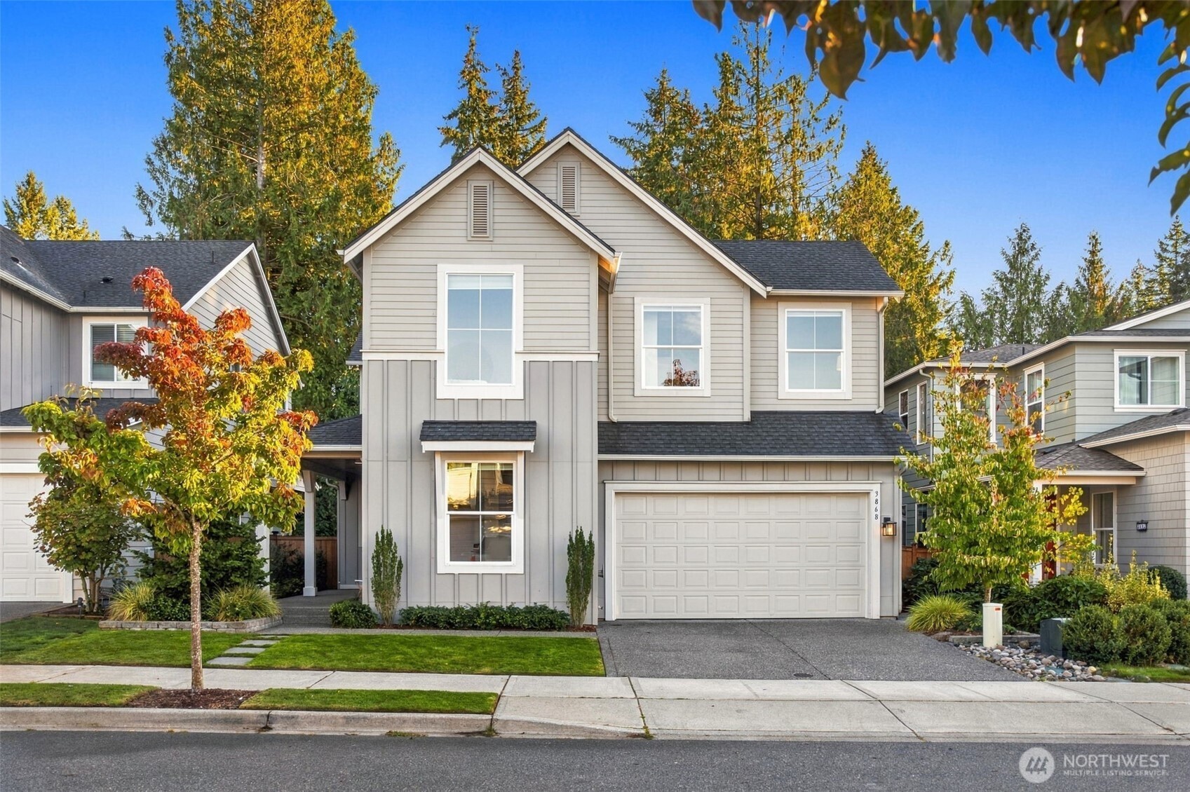 3868 Moonlight Court — photo