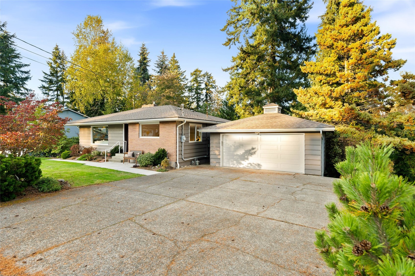 2205 Old Lakeway Drive — photo