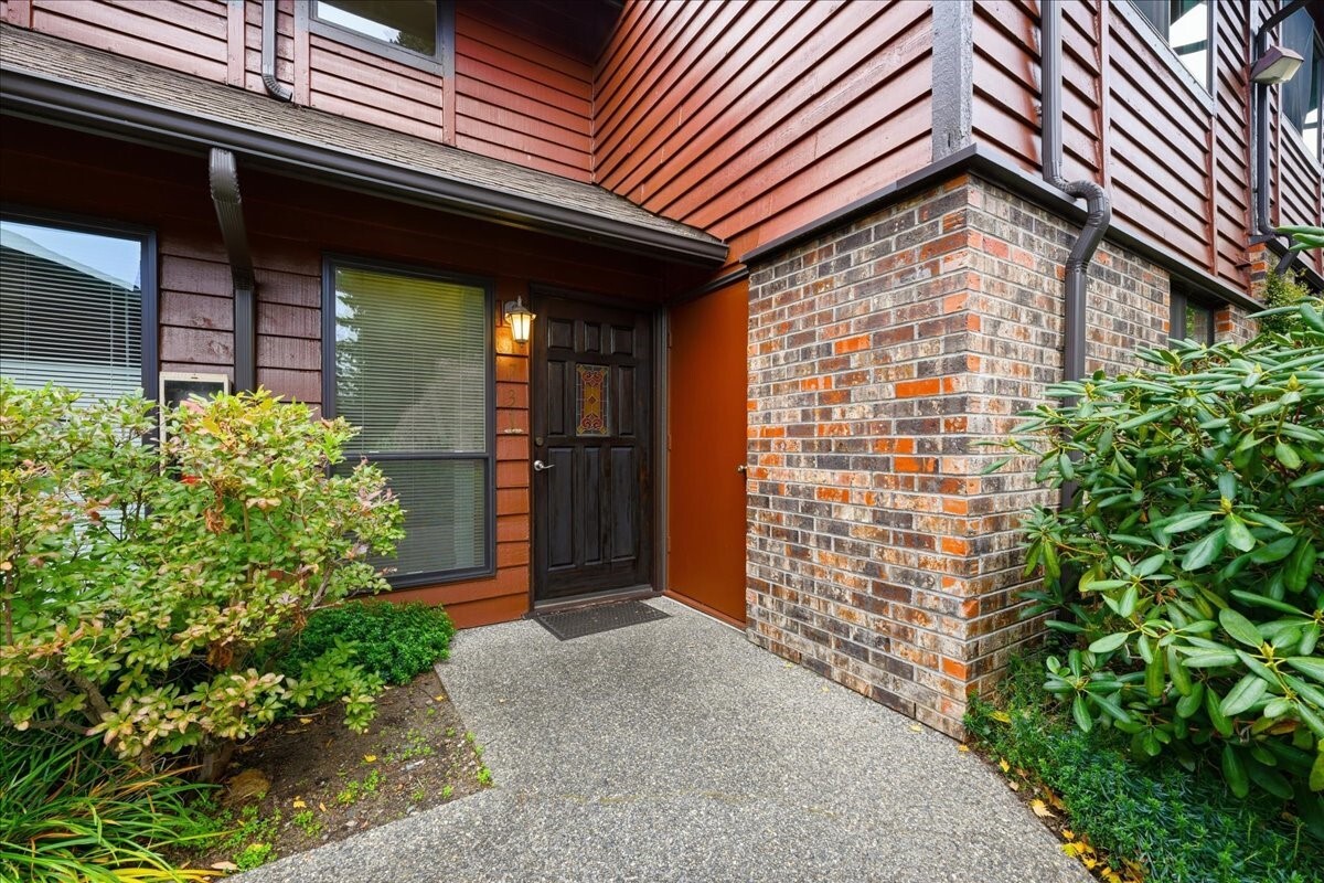 1731 157th Avenue NE #E103 — photo