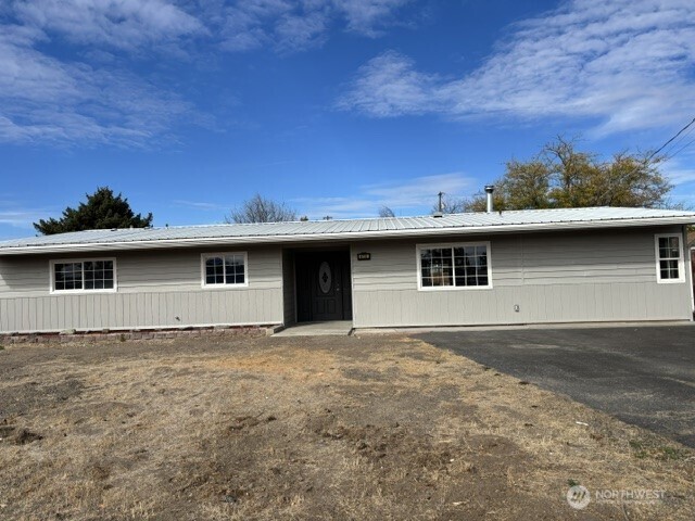 414 Biggs Road — photo
