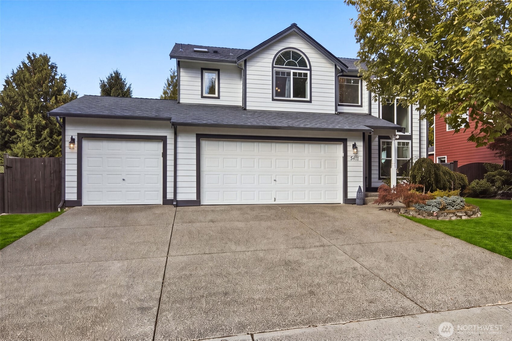 5411 Quincy Avenue SE — photo