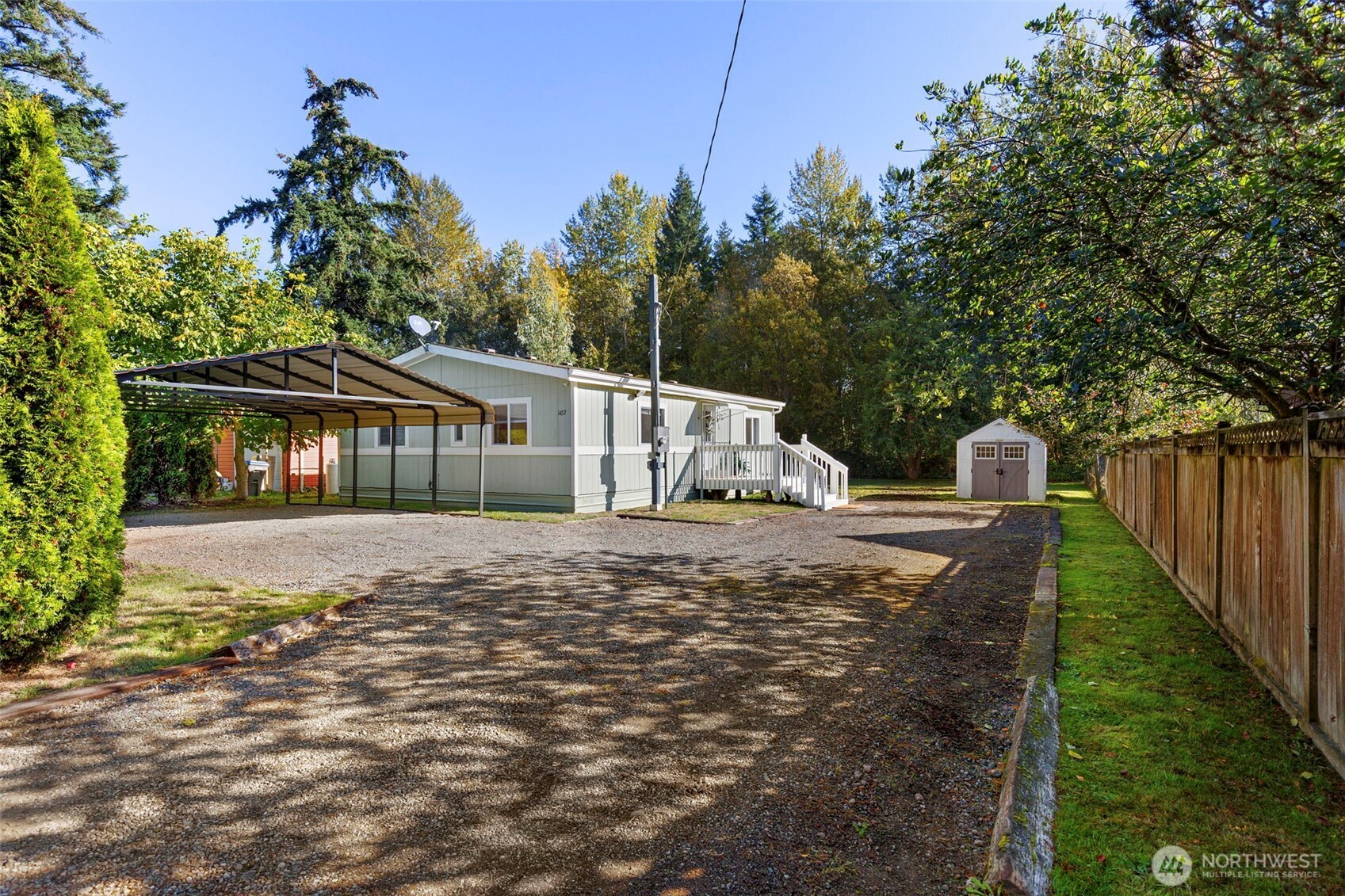1437 Baby Doll Road SE — photo