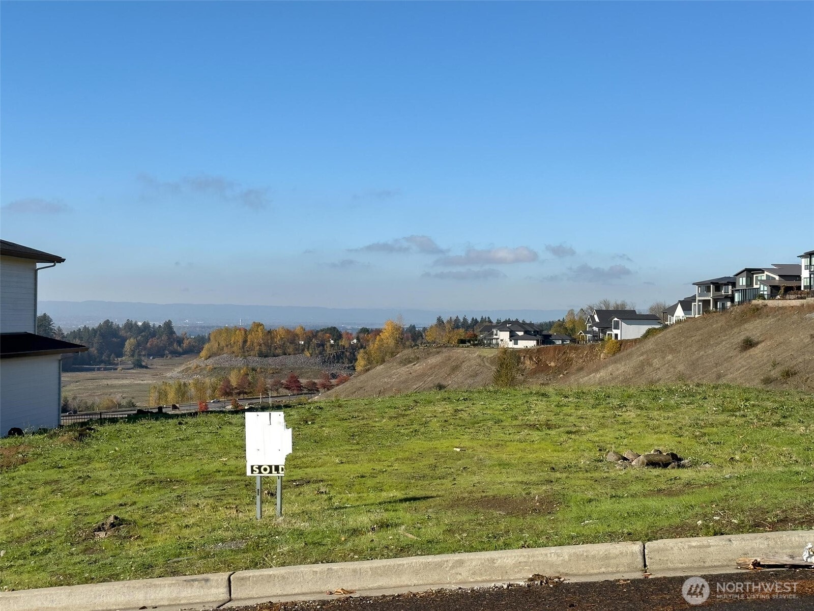 4402 SE Ascension Drive SE — photo